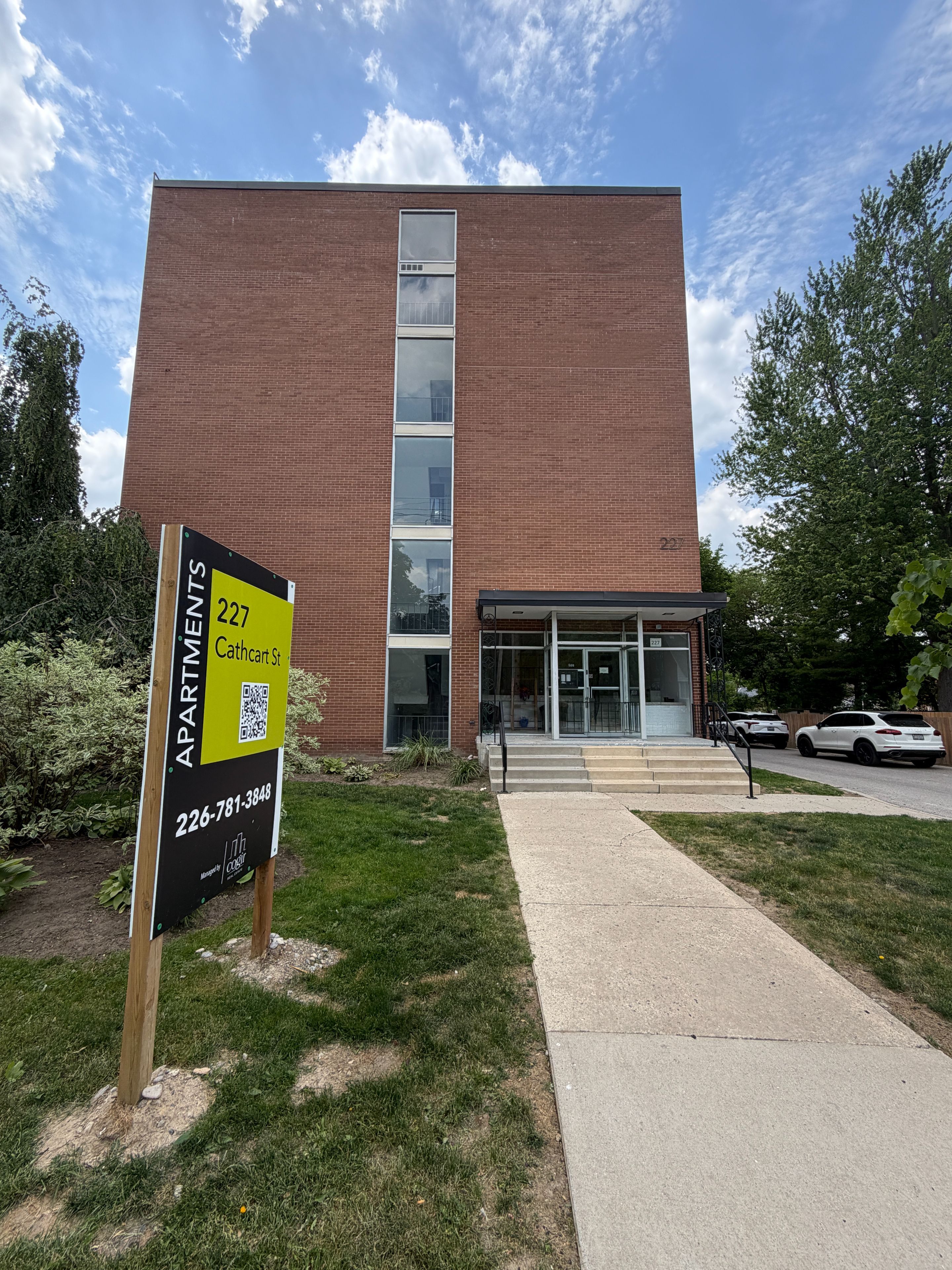 227 Cathcart Street 308, London South, On On N6c 3m8