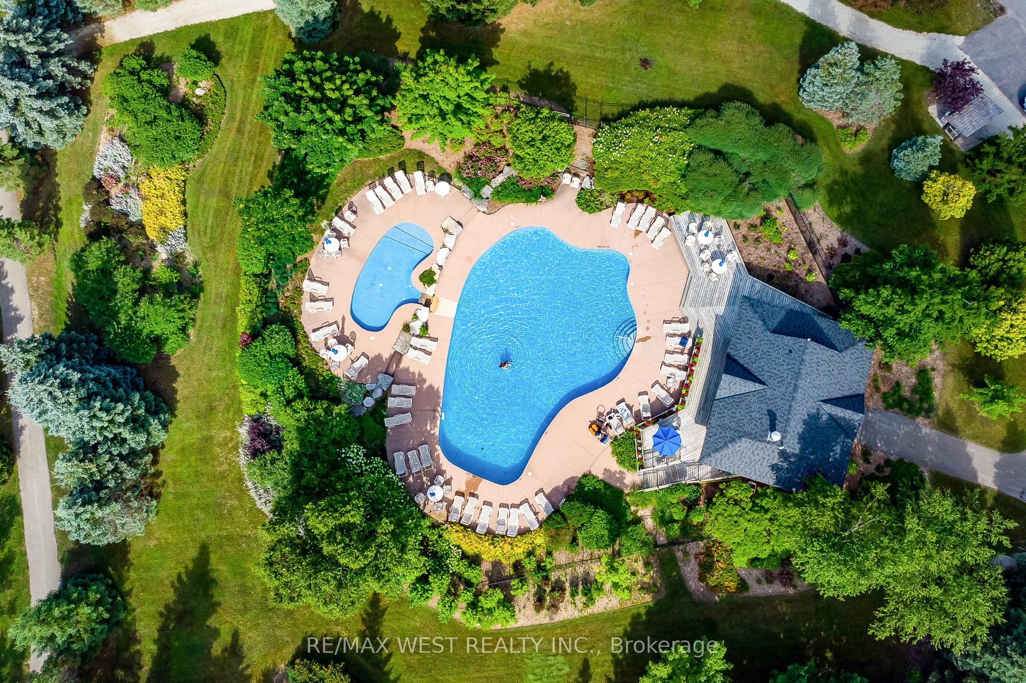 171 Snowbridge Way 37, Blue Mountains, On L9y 0v1