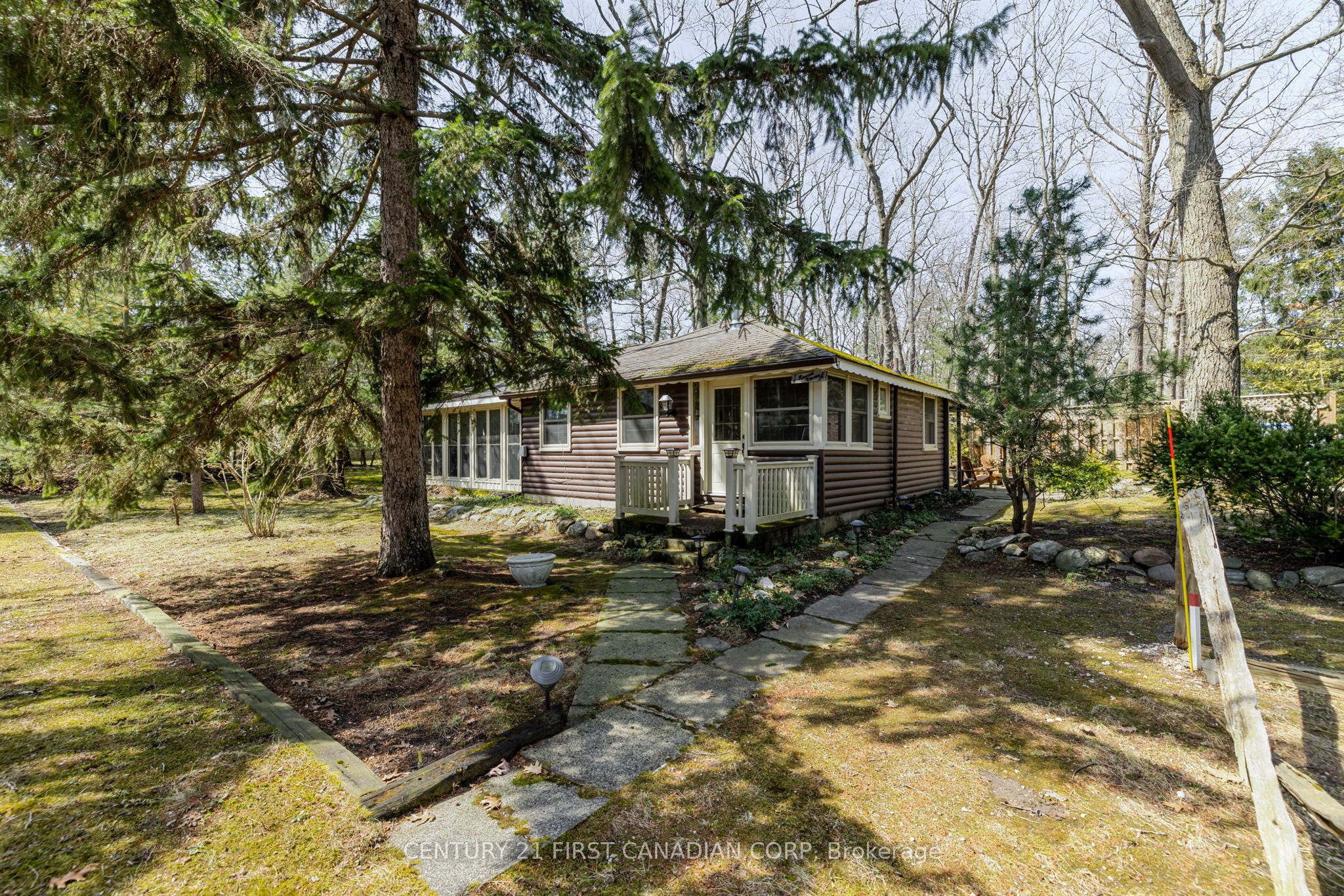 47 Heaman Crescent, Lambton Shores, On N0m 1t0