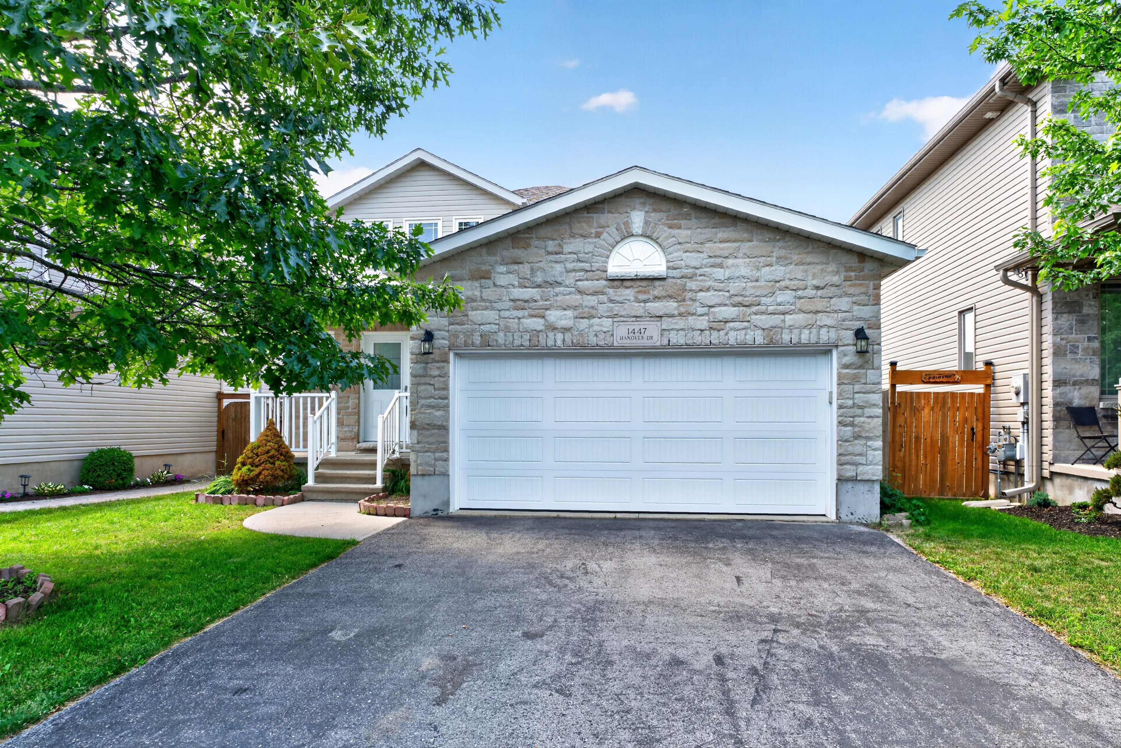 1447 Hanover Drive, Kingston, On K7p 0b5