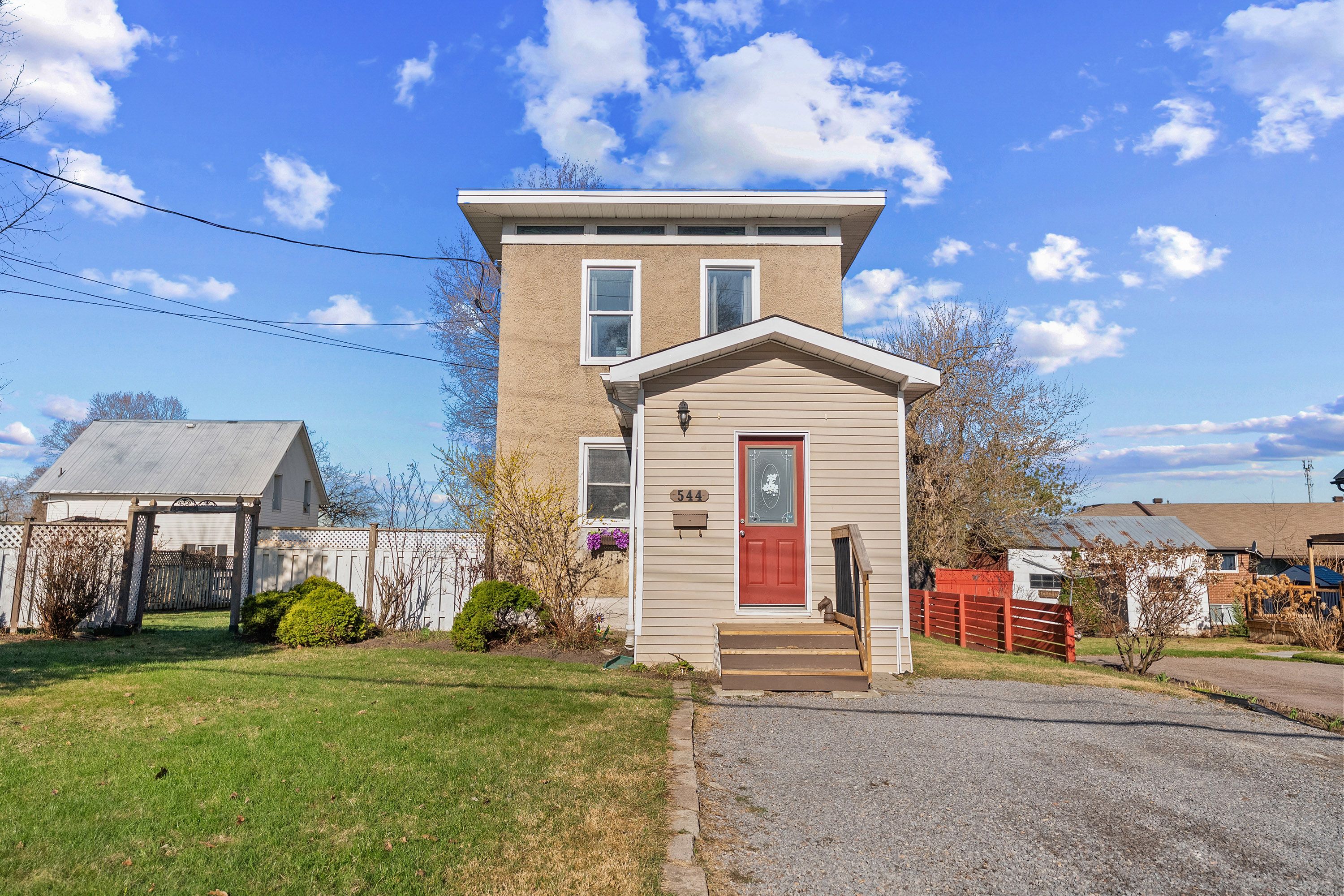 544 Mackay Street, Pembroke, On K8a 1e6
