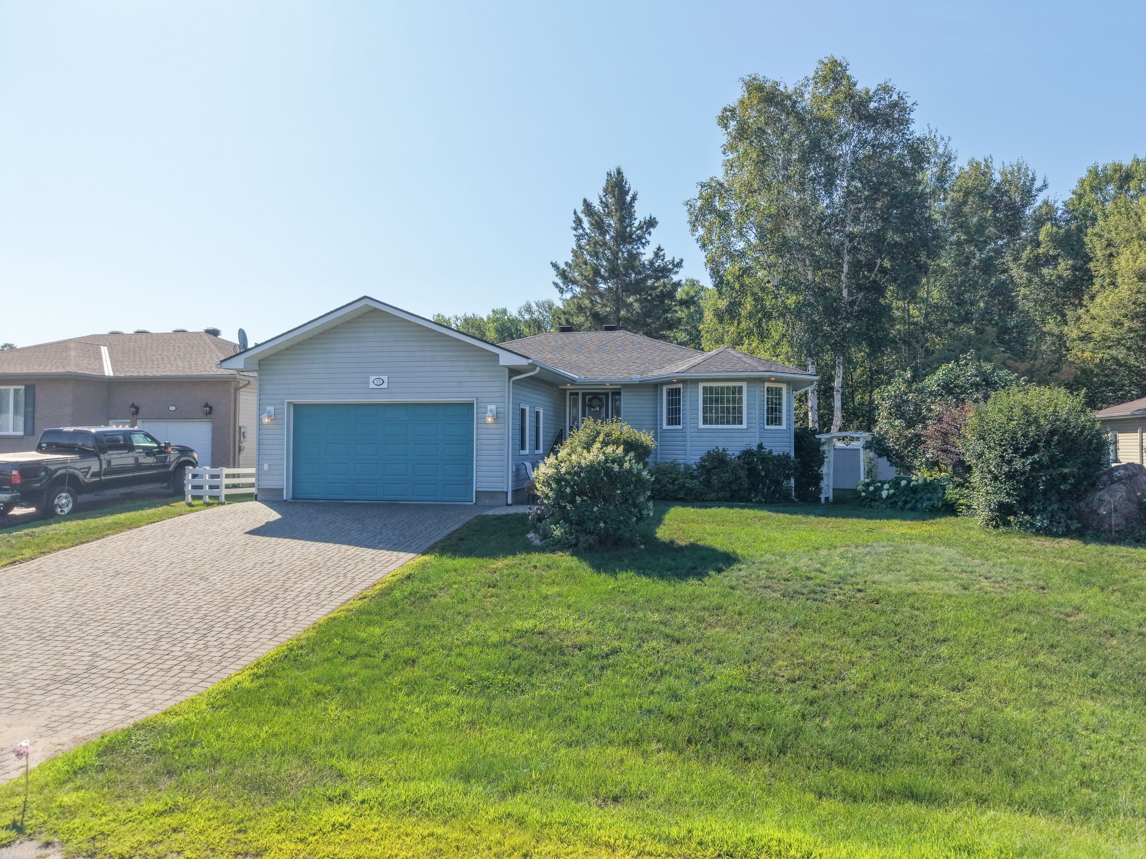 33 Golf Course Road, Callander, On P0h 1h0