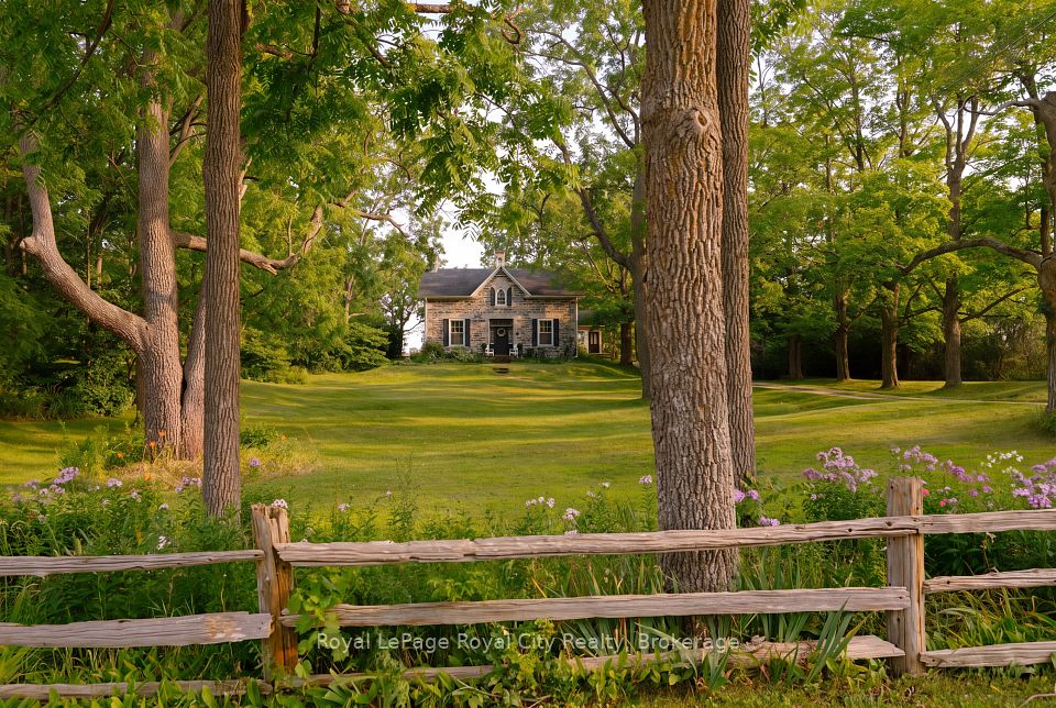 7243 Concession 1 Road, Puslinch, On N0b 2j0