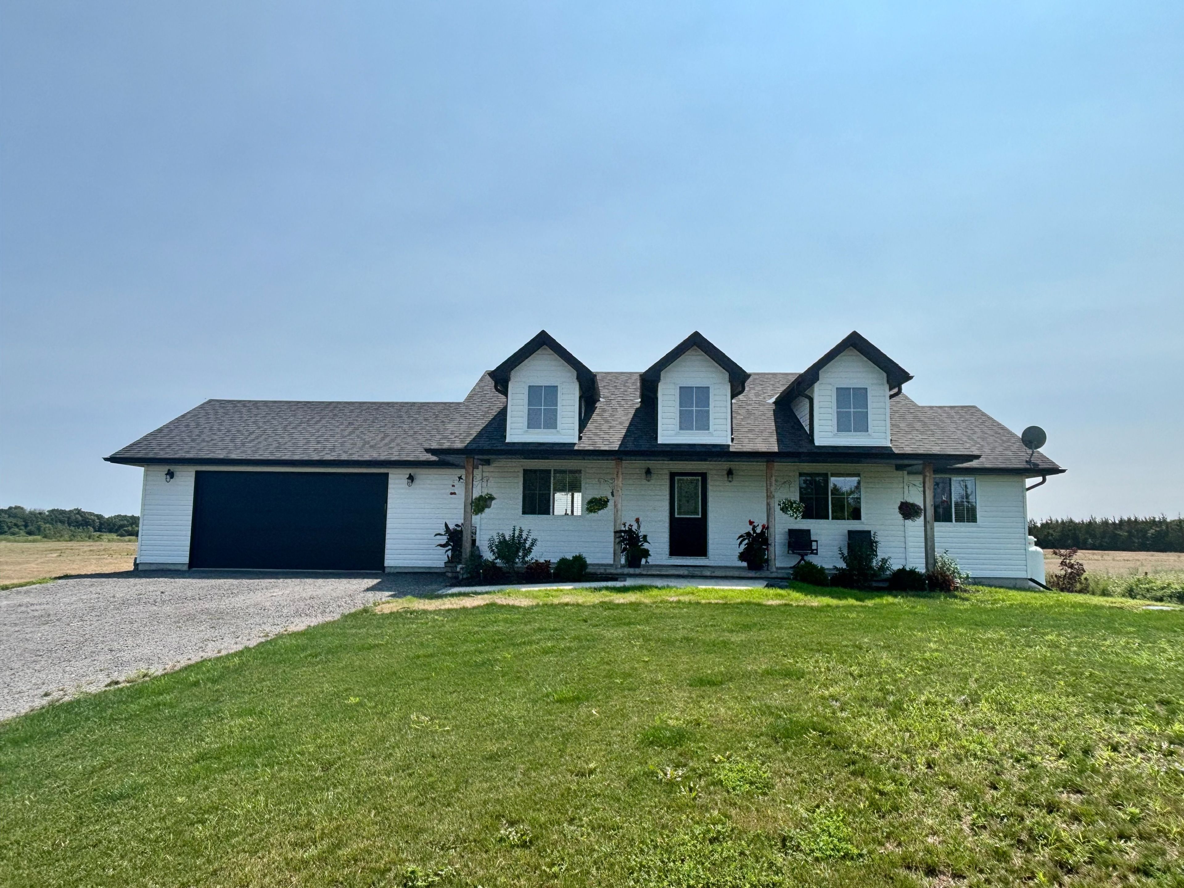 1232 County Road 7, Prince Edward County, On K0k 2t0