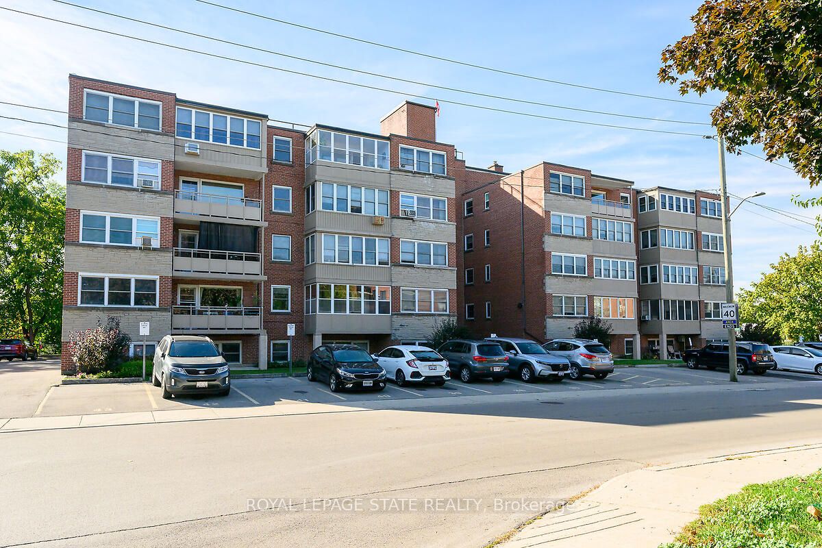 9 Grant Boulevard 107, Hamilton, On L9h 4l5