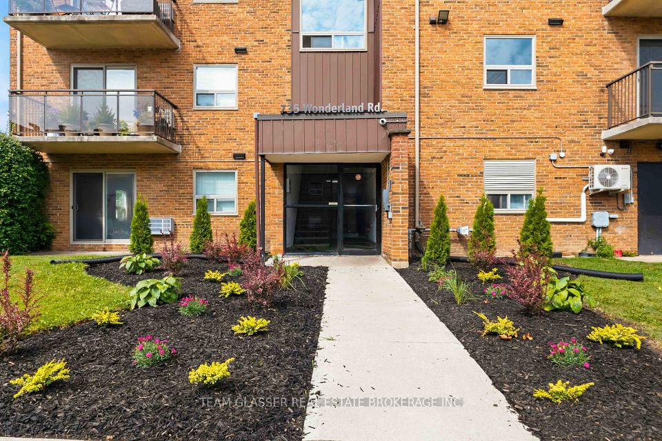 735 Wonderland Road S 212, London South, On N6k 1m1