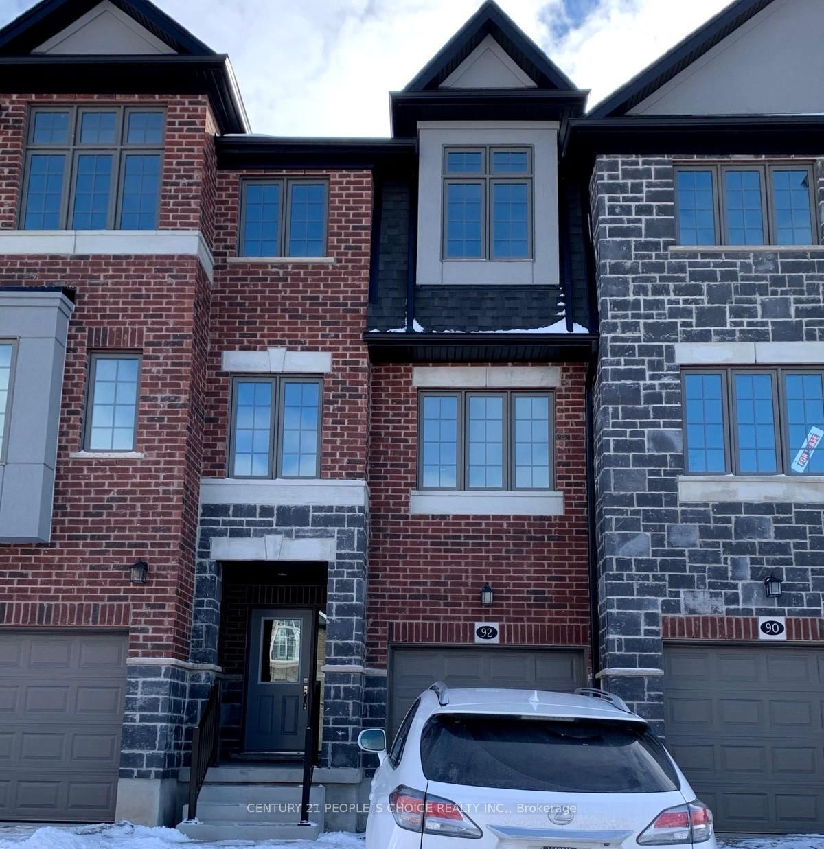 92 Monarch Woods Drive, Kitchener, On N2p 0k1