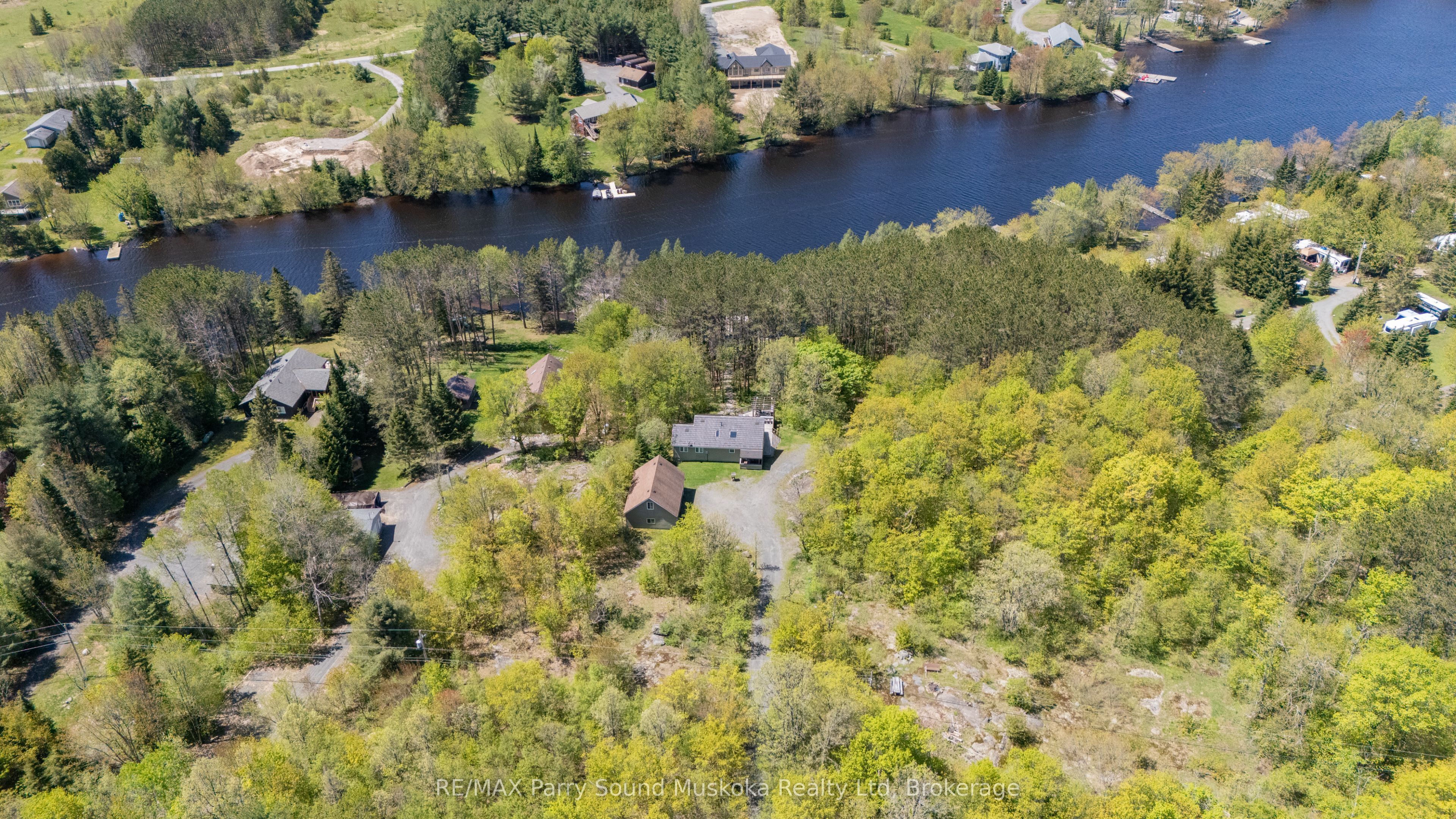 587 Centre Road, Mckellar, On P2a 0b4