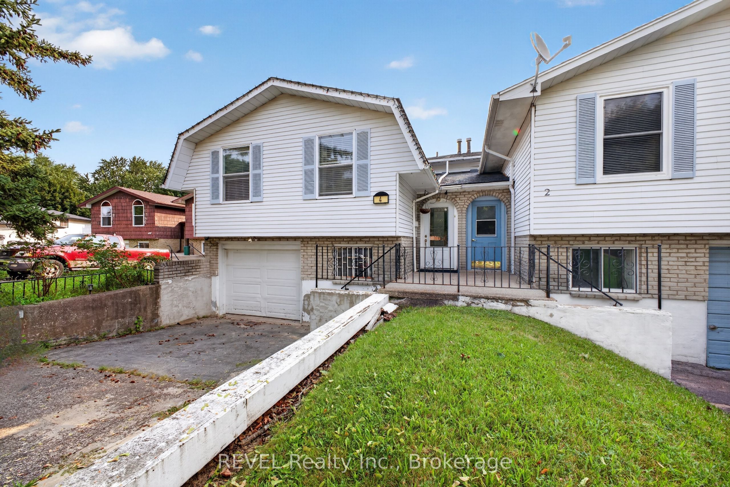 4 Kerwin Gate, St. Catharines, On L2n 4j8
