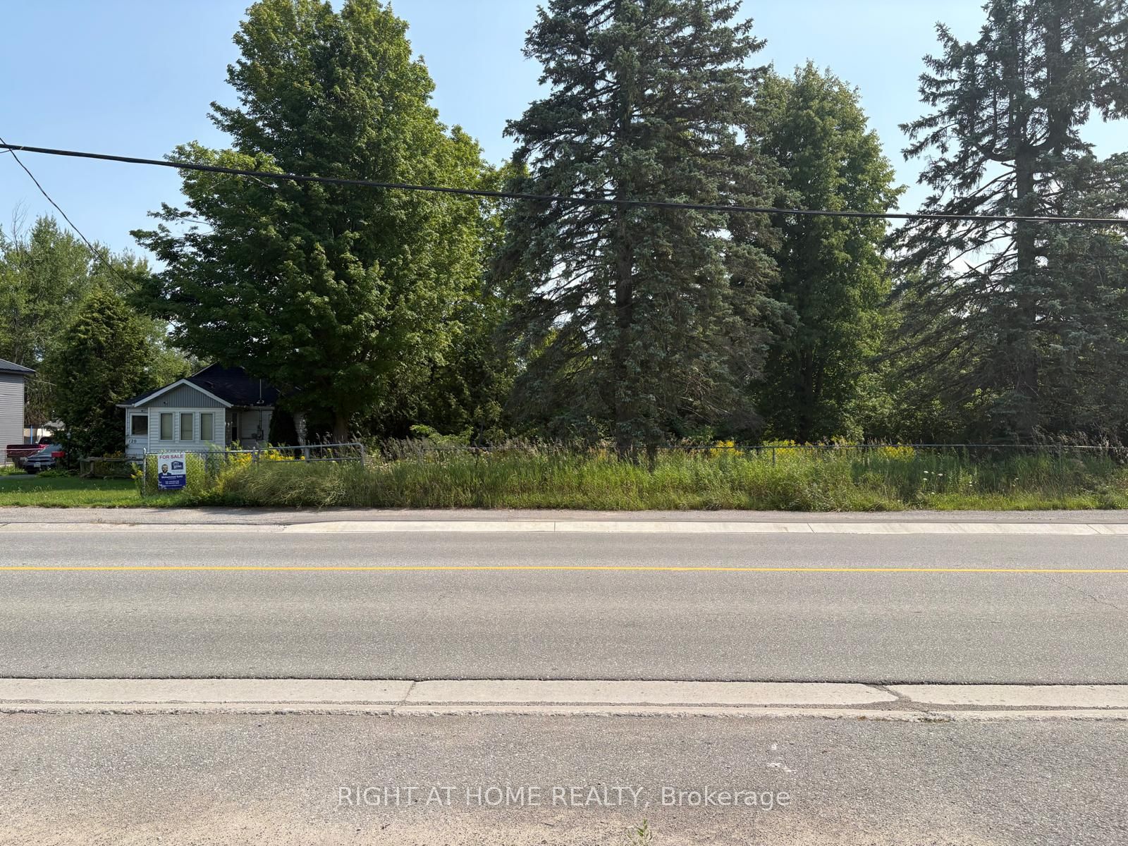 122 King Street W, Kawartha Lakes, On K0l 2w0