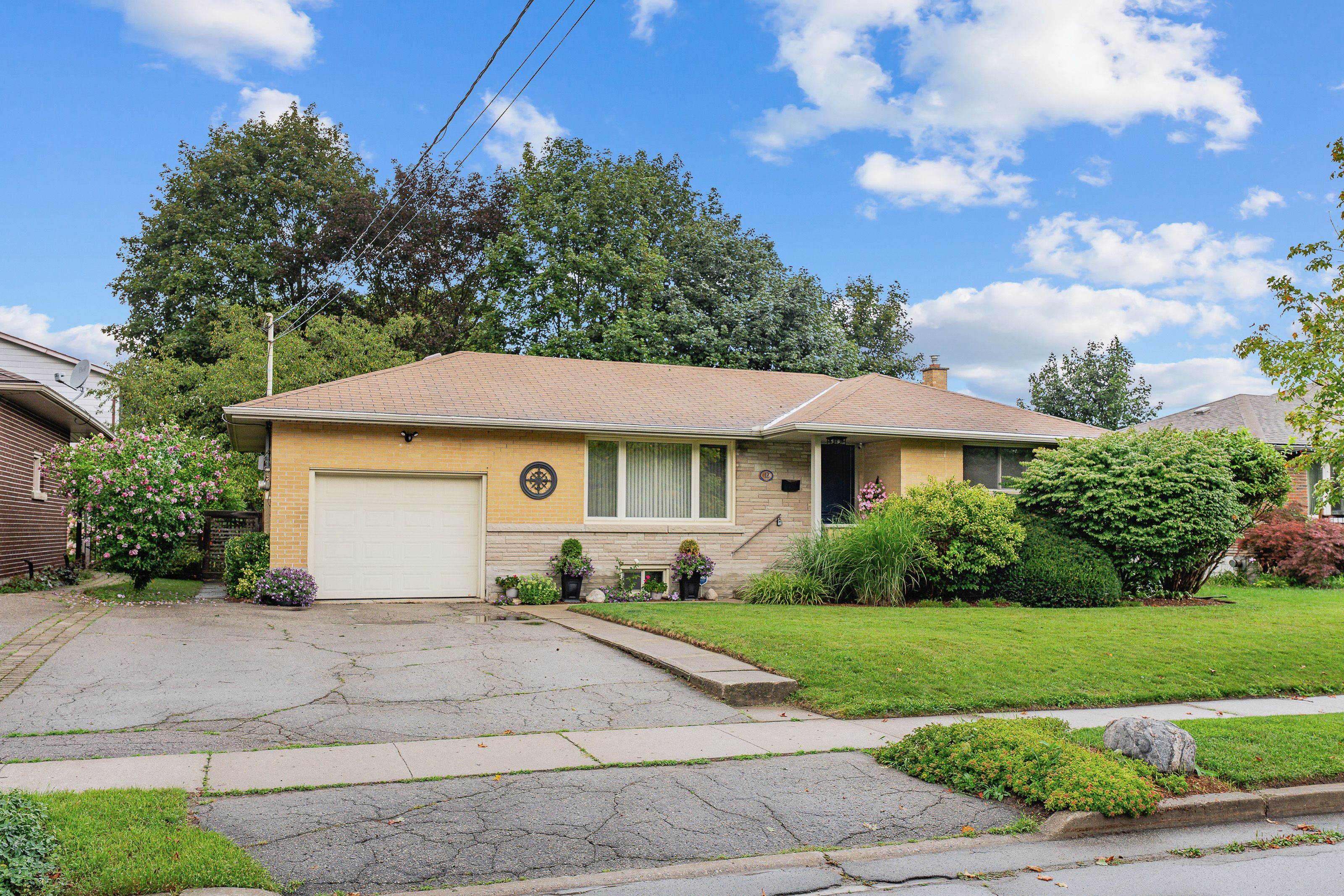 12 Tobey Avenue, Guelph, On N1e 1y6
