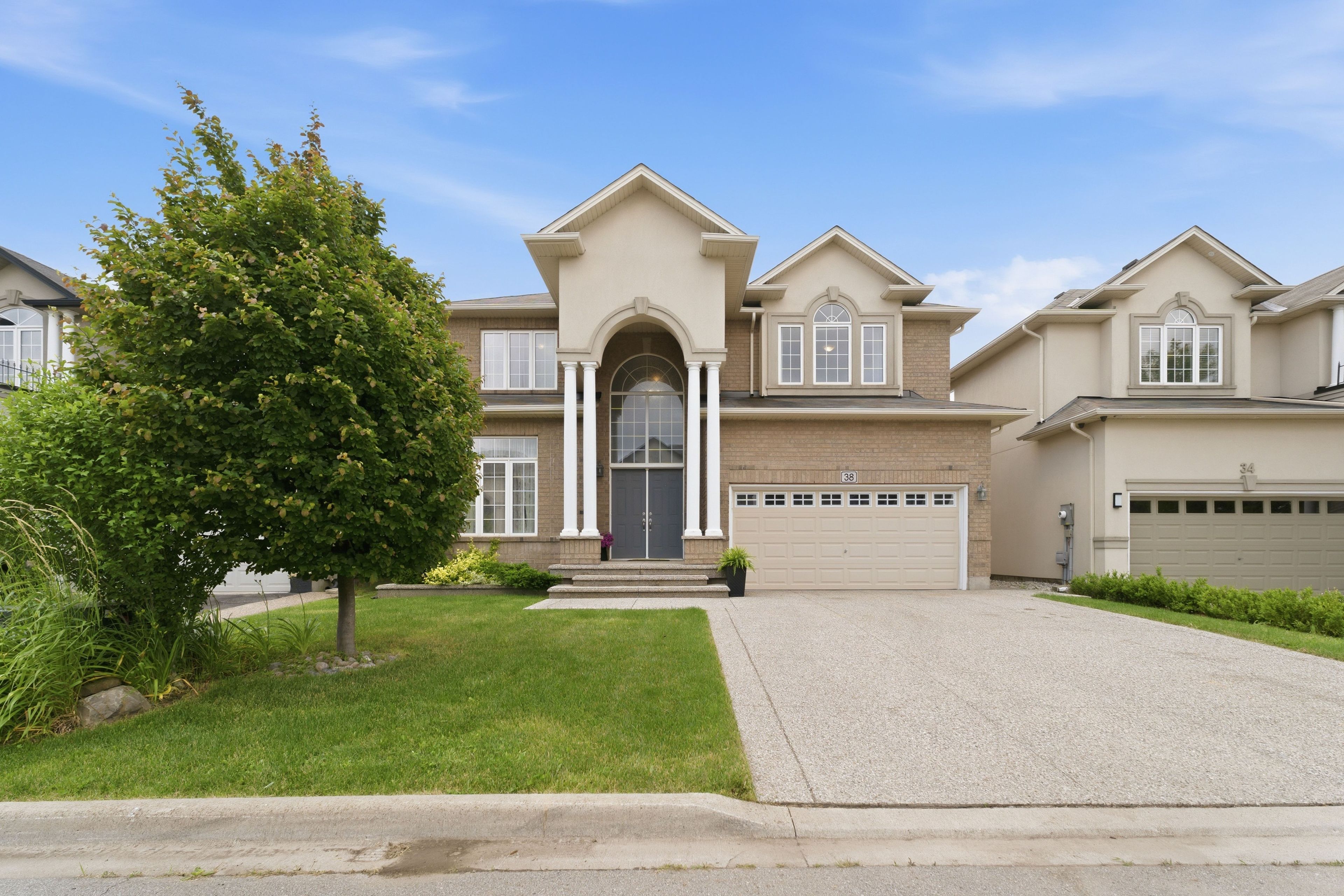 38 Weaver Drive, Hamilton, On L9k 0g3