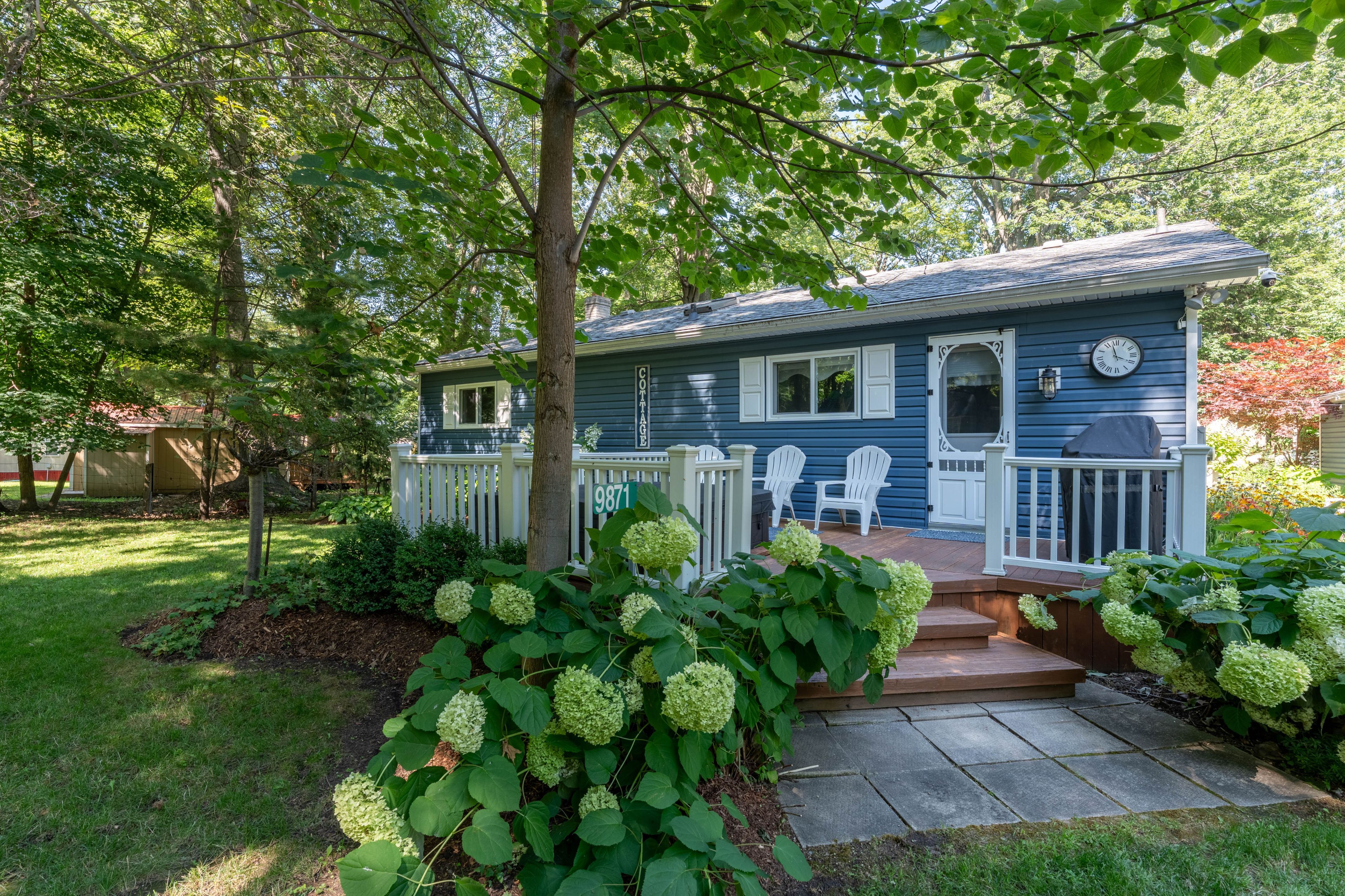 9871 Phoebe Lane N, Lambton Shores, On N0n 1j2