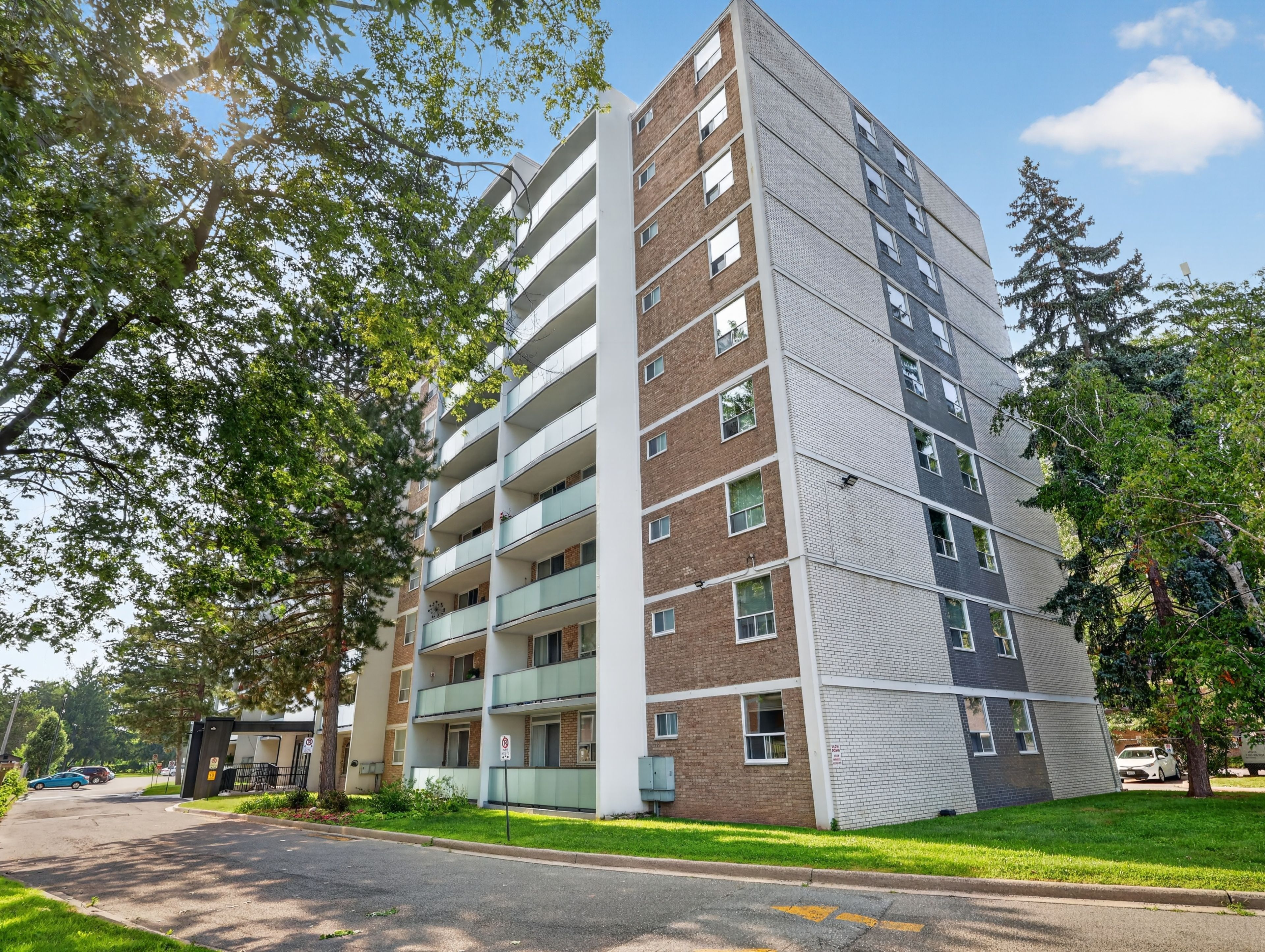 359 Geneva Street 701, St. Catharines, On L2n 2g5