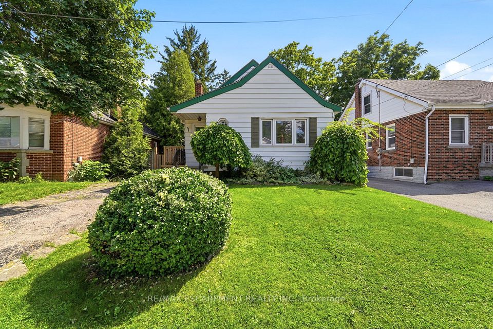 61 Glenmount Avenue, Hamilton, On L8s 2l3