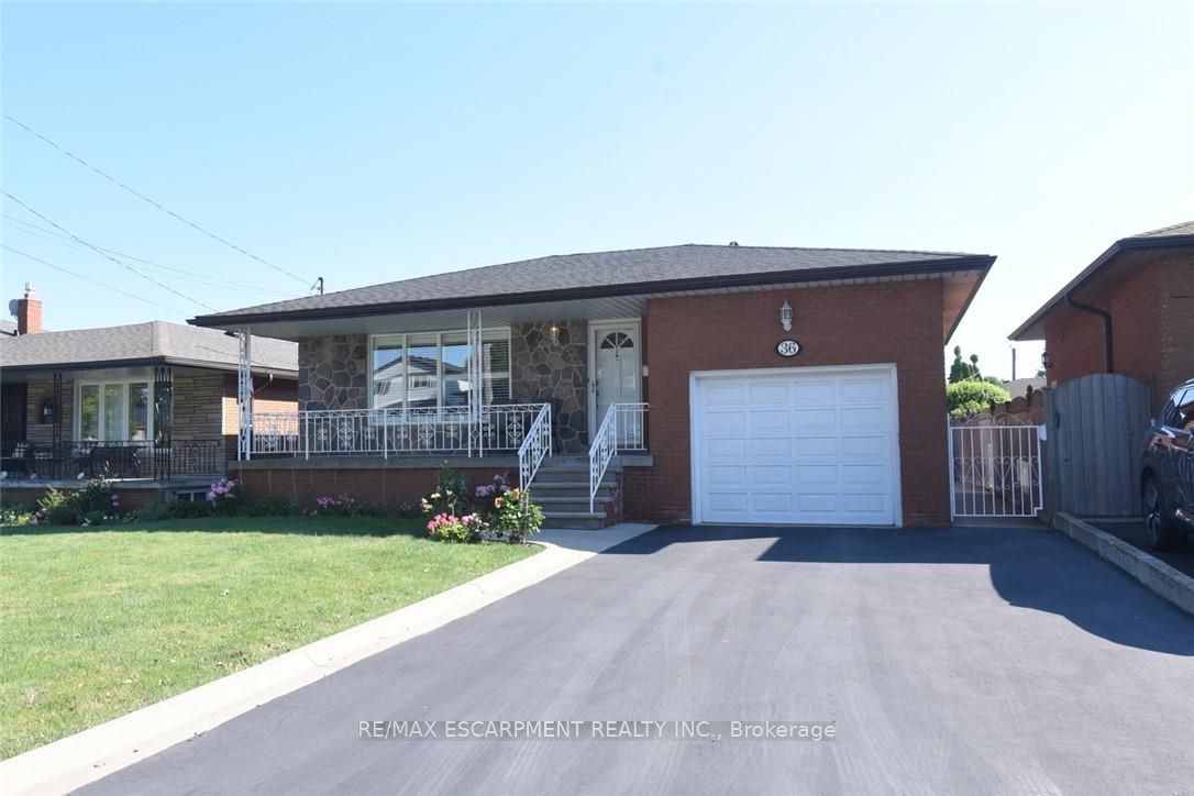 36 Abbington Drive, Hamilton, On L9c 4r3
