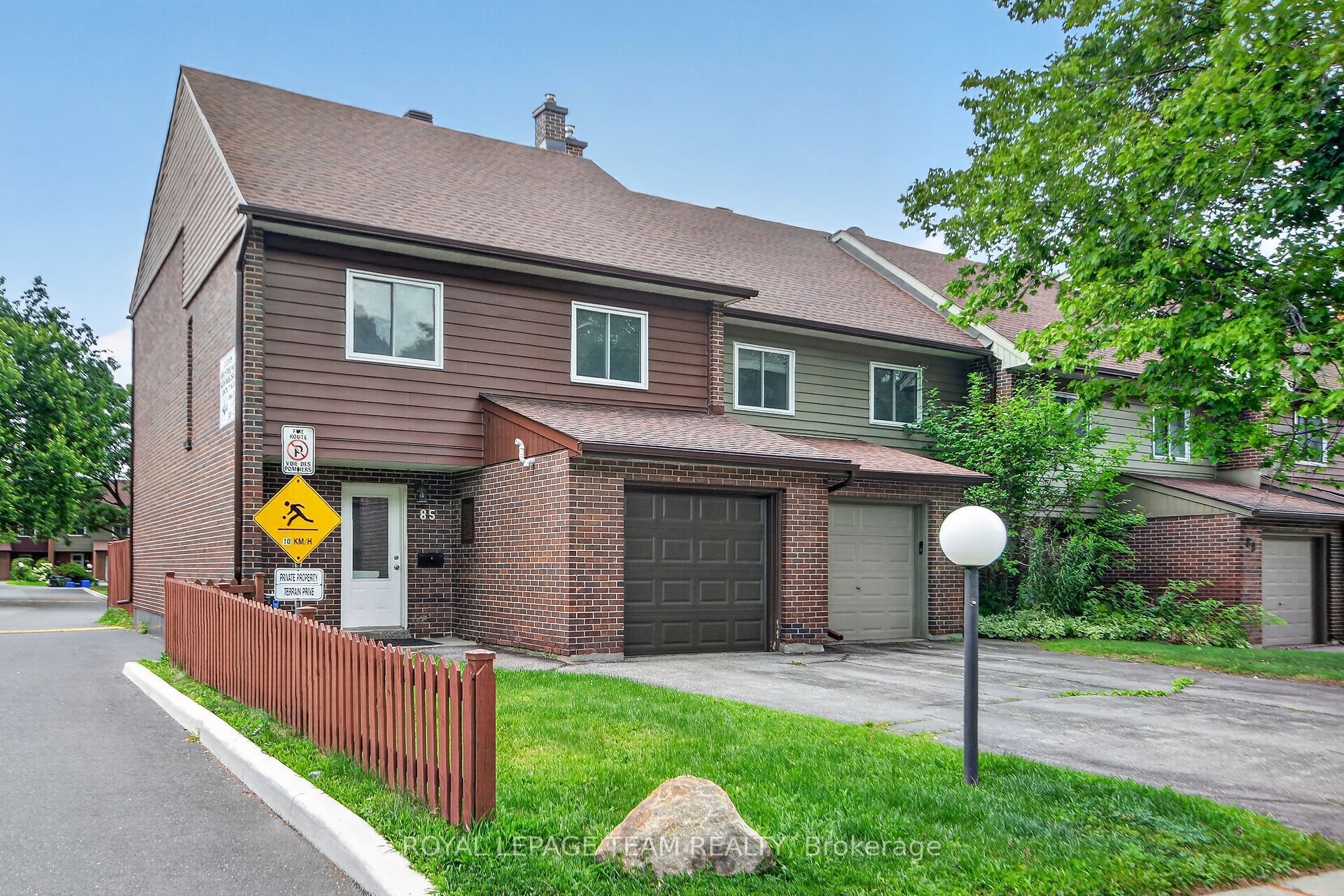 85 Glen Park Drive, Blackburn Hamlet, On K1b 3z1