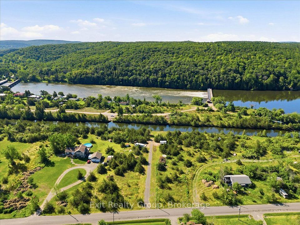 937 Rosebush Road, Quinte West, On K0k 2c0