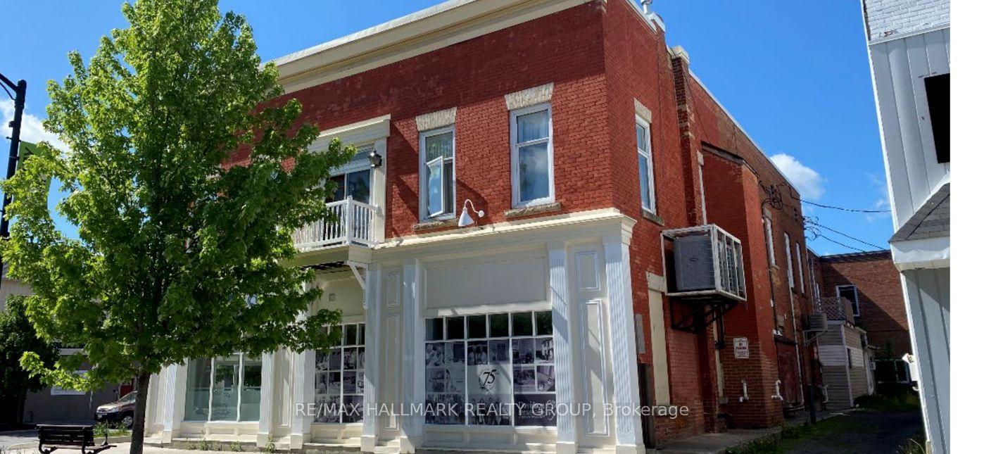 100 John Street N, Arnprior, On K7s 2n3
