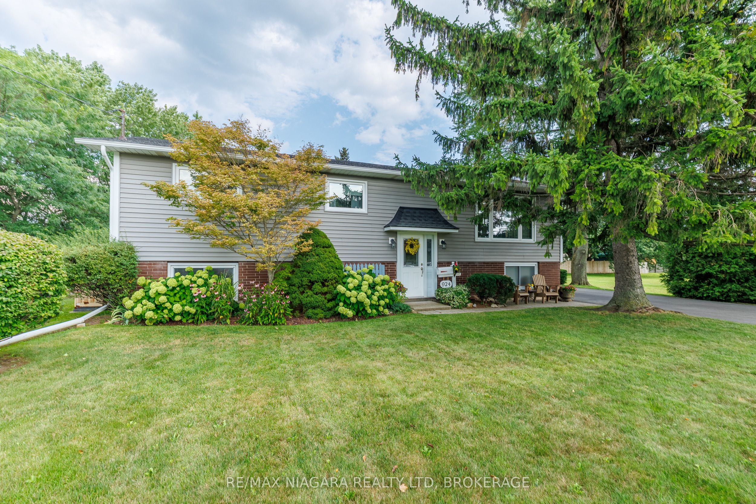 924 Daytona Drive, Fort Erie, On L2a 4z8