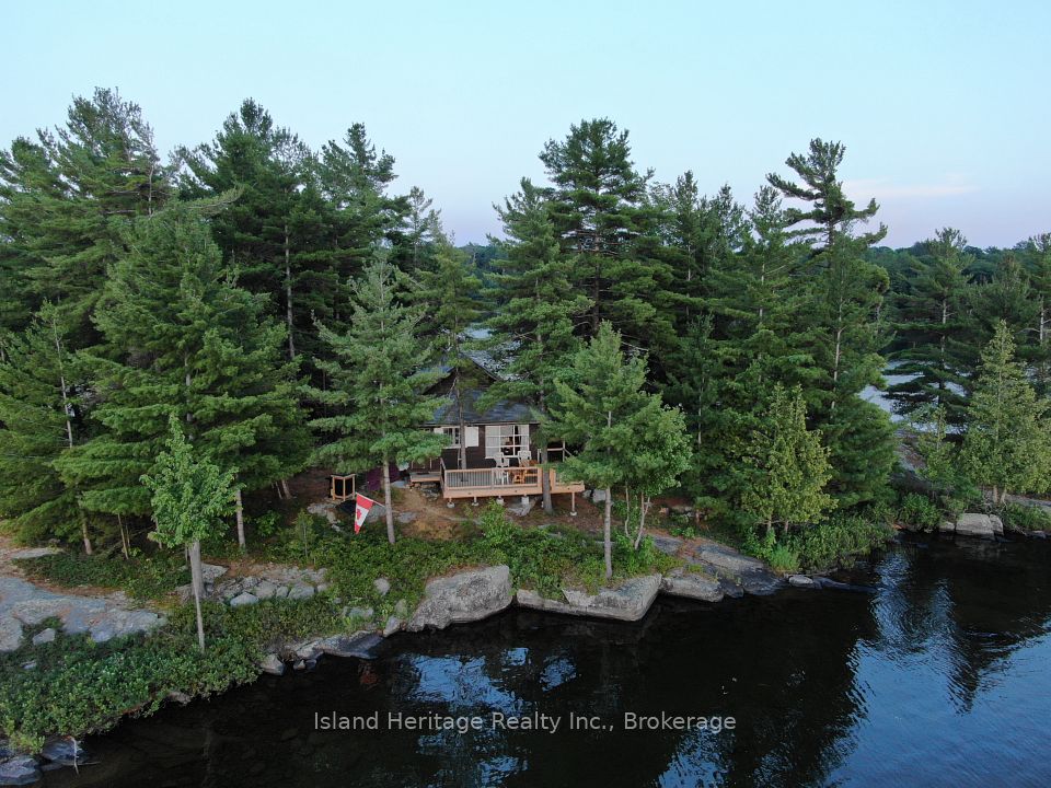 2 Trout Lake Island, Mcdougall, On P2a 2z1