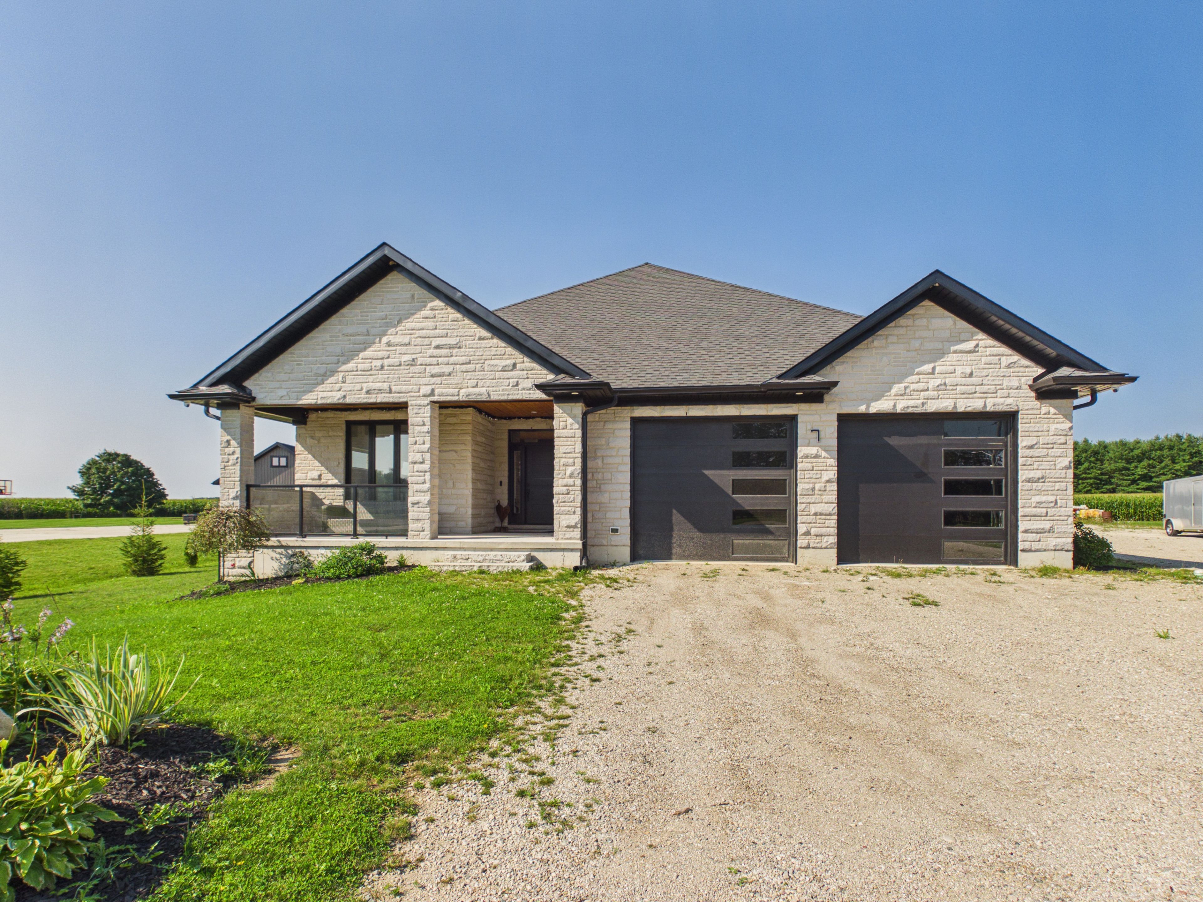7 Weiss Drive, South Bruce, On N0g 1w0