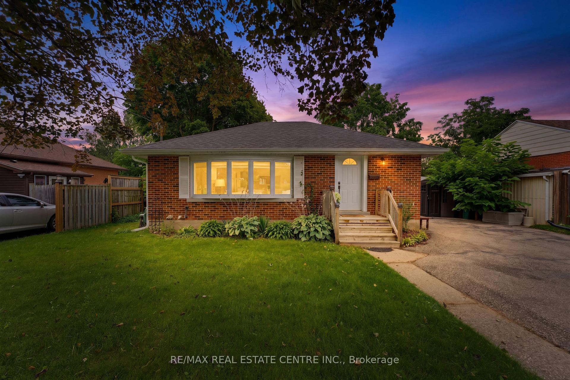 66 Scrimger Avenue, Cambridge, On N1r 4w3