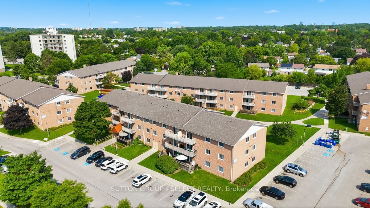 1582 Ernest Avenue 304, London South, On N6b 2g5