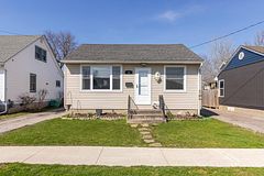 42 Douglas Street, Fort Erie, On L2a 3w5