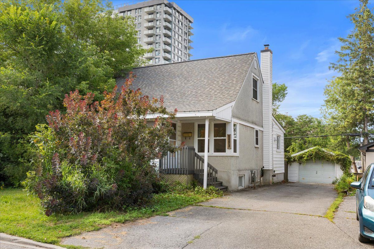 1273 Thames Street, Carlington - Central Park, On K1z 7n1