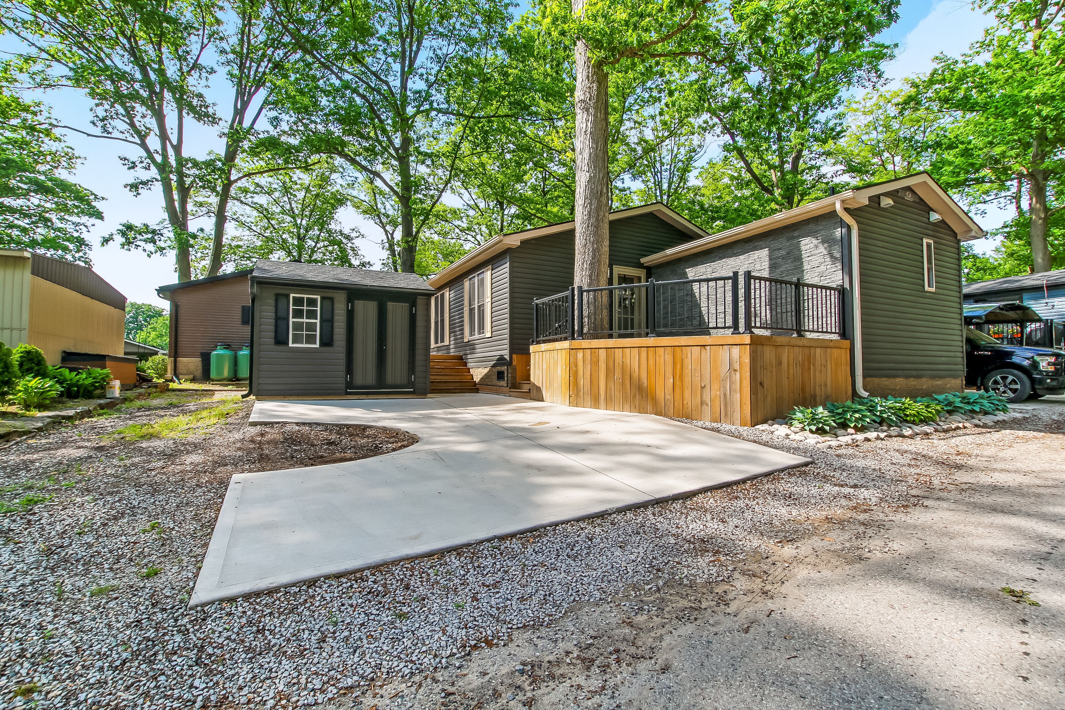 22790 Amiens Road 30, Middlesex Centre, On N0l 1r0