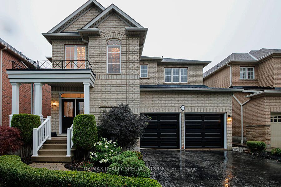 7 Kingspoint Circle, Hamilton, On L8e 6c5