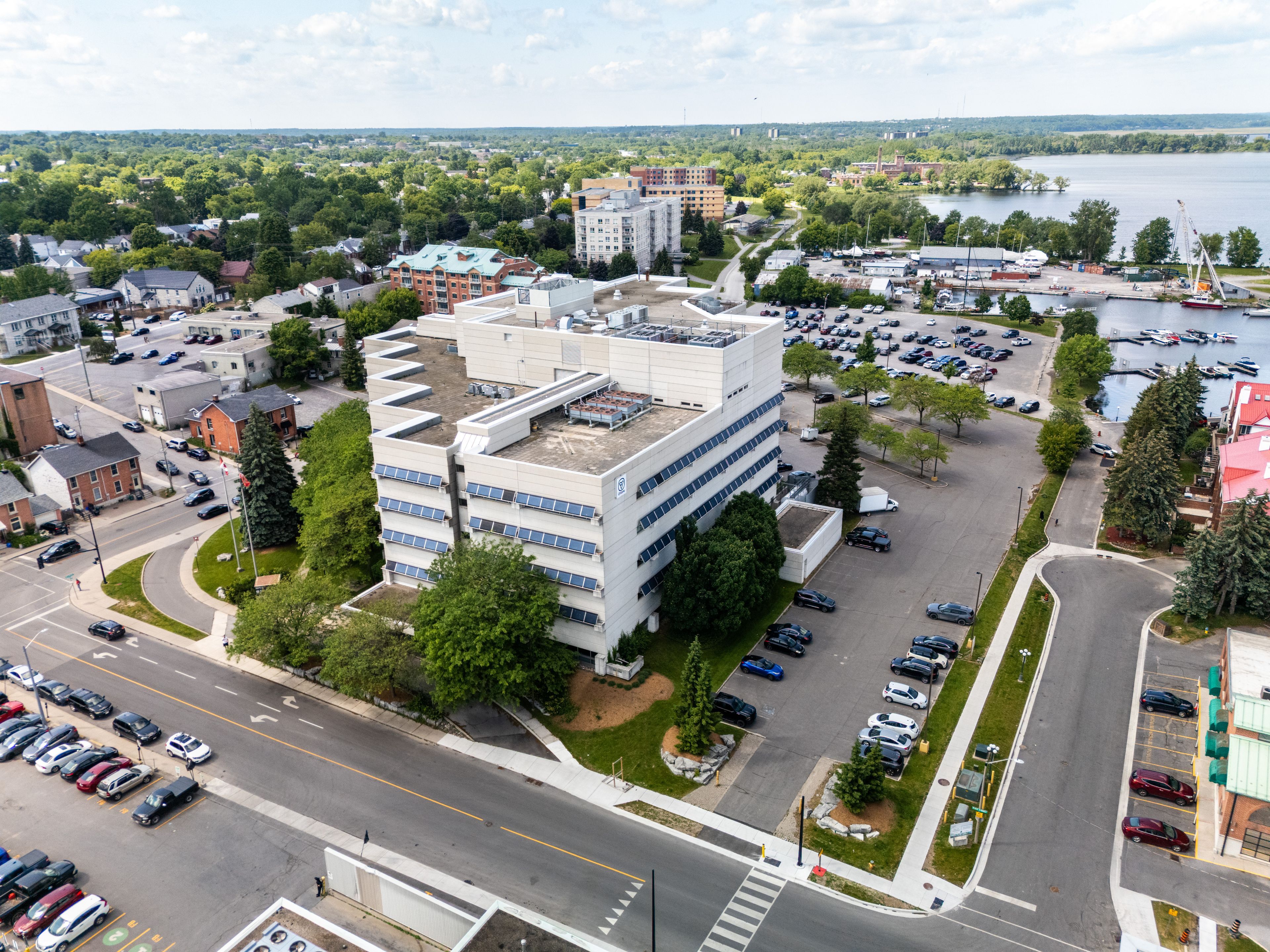 49 Place D' Armes 501, Kingston, On K7k 6e1