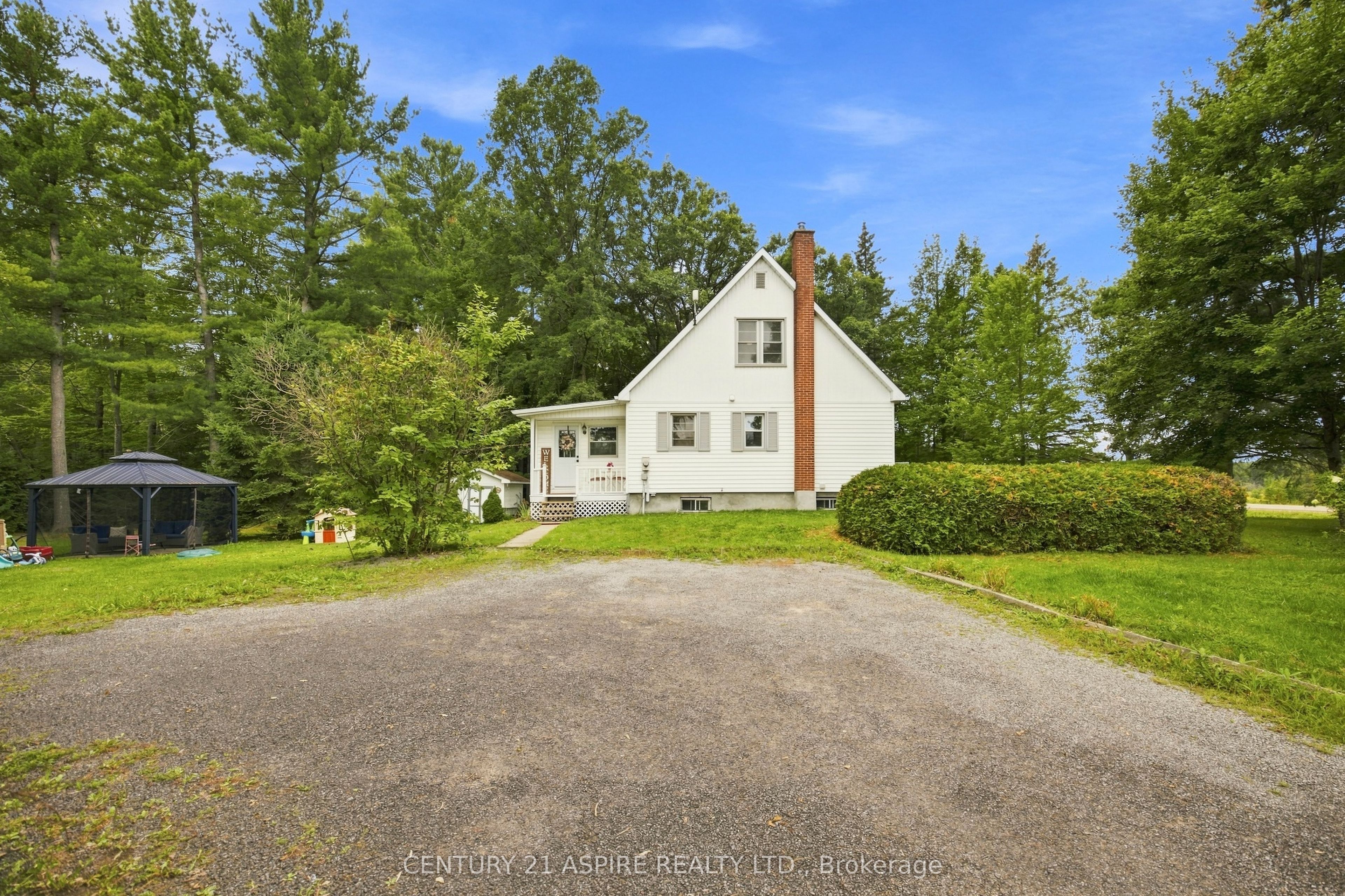 2583 B Line Road, Laurentian Valley, On K8a 6w8