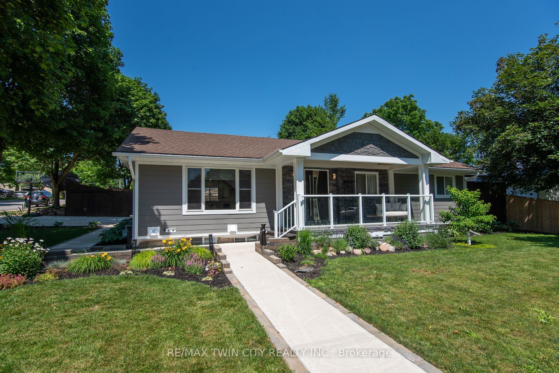 99 John Street W, North Huron, On N0g 2w0
