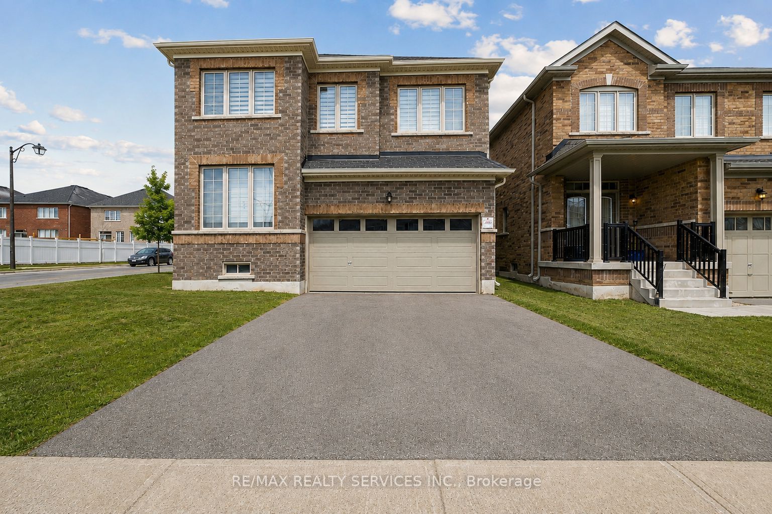 525 Red Elm Road, Shelburne, On L6v 3y5