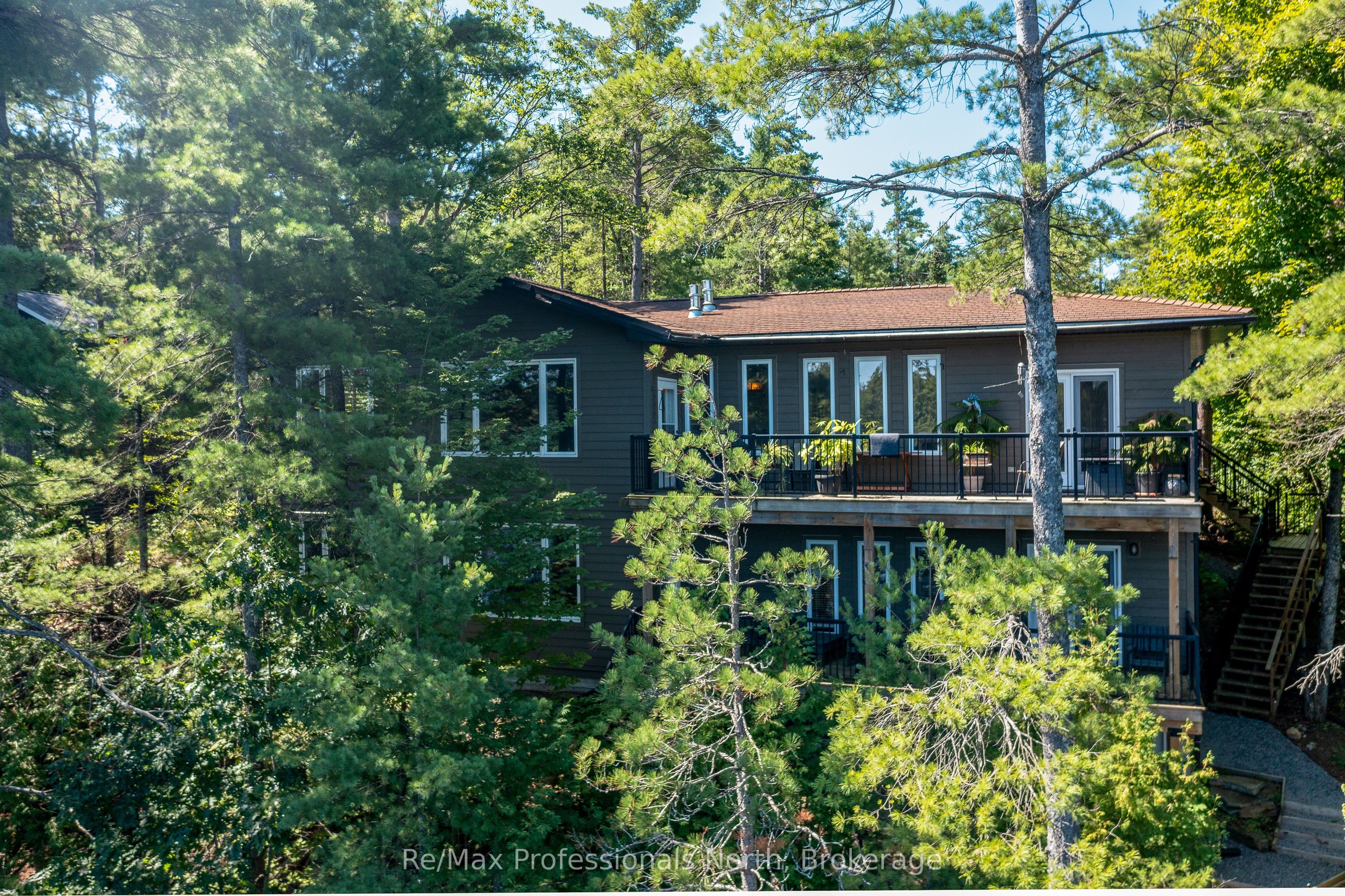 2164 169 Muskoka Road, Gravenhurst, On P1p 1r2