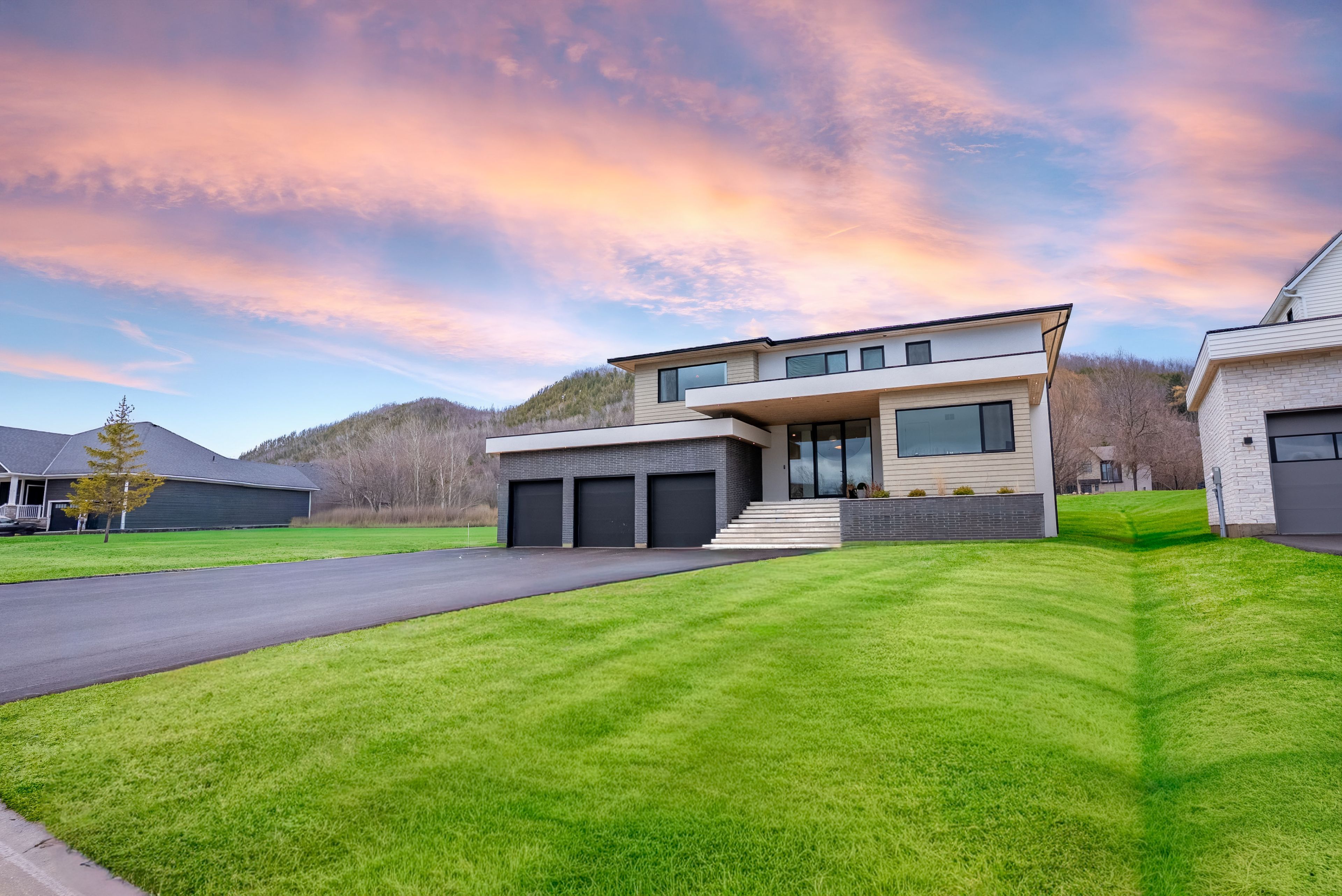 102 Barton Boulevard, Blue Mountains, On N0h 1j0