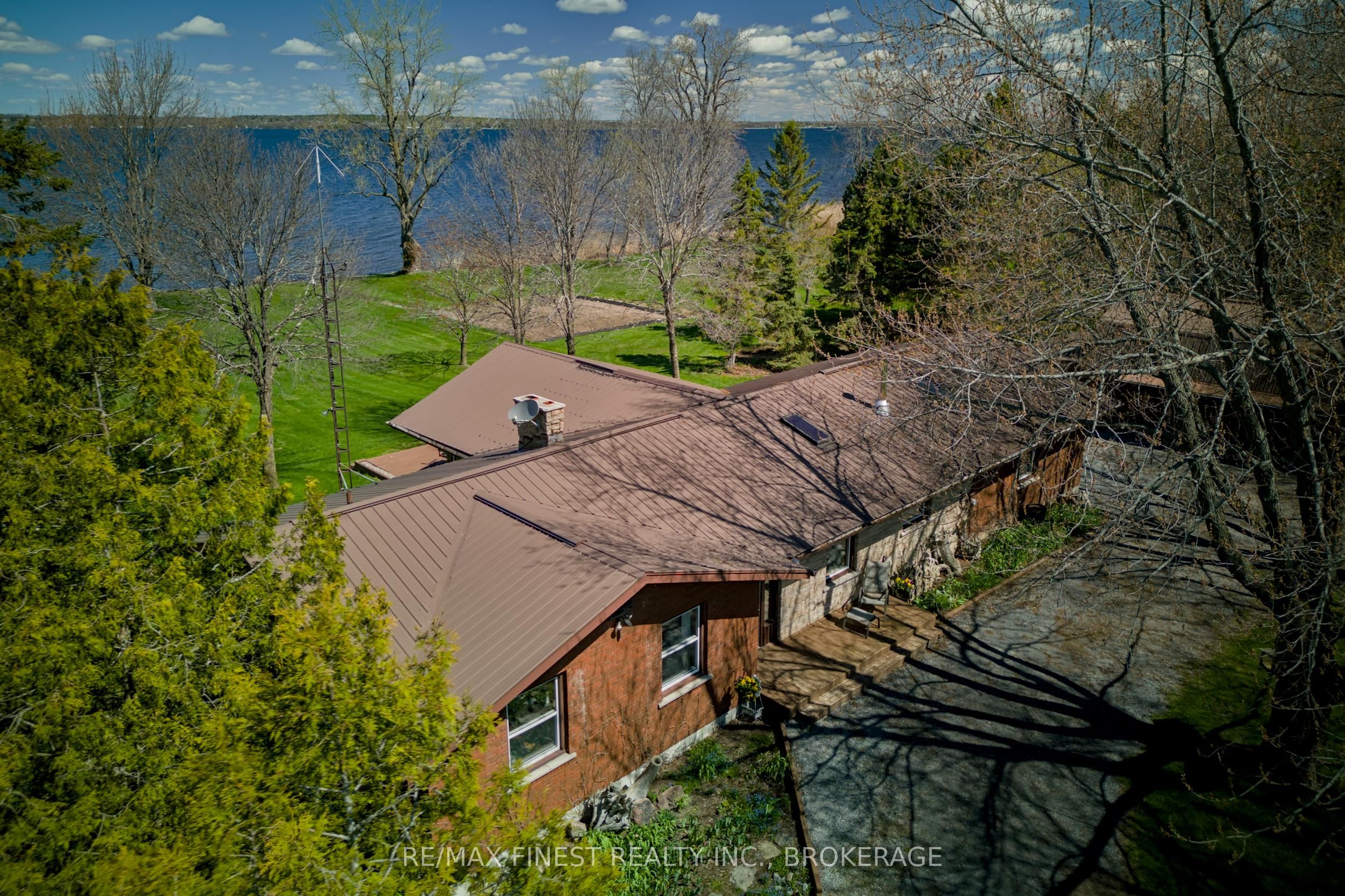 10930 Front Road, Loyalist, On K0h 2s0