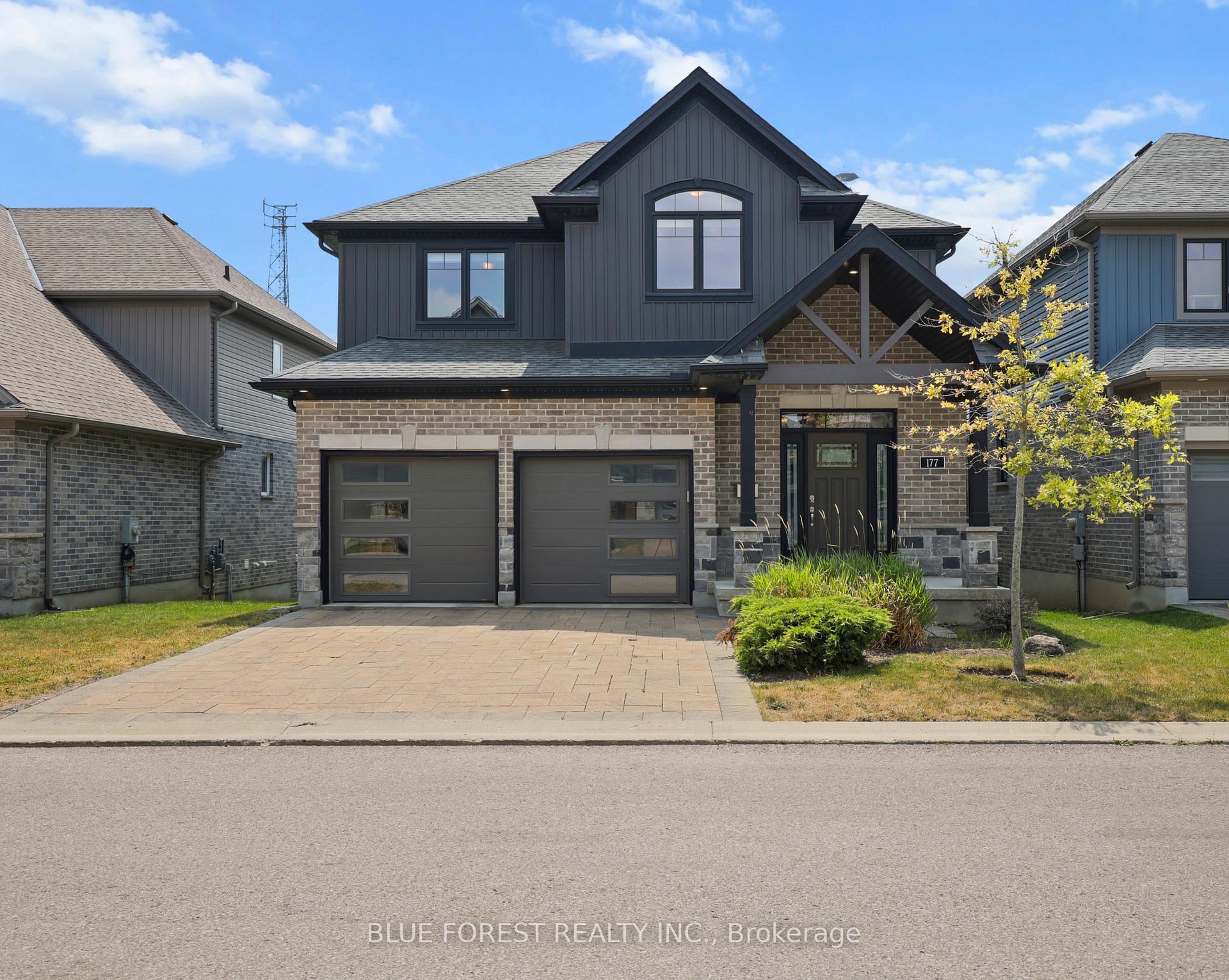 1061 Eagletrace Drive 177, London North, On N6g 0t3