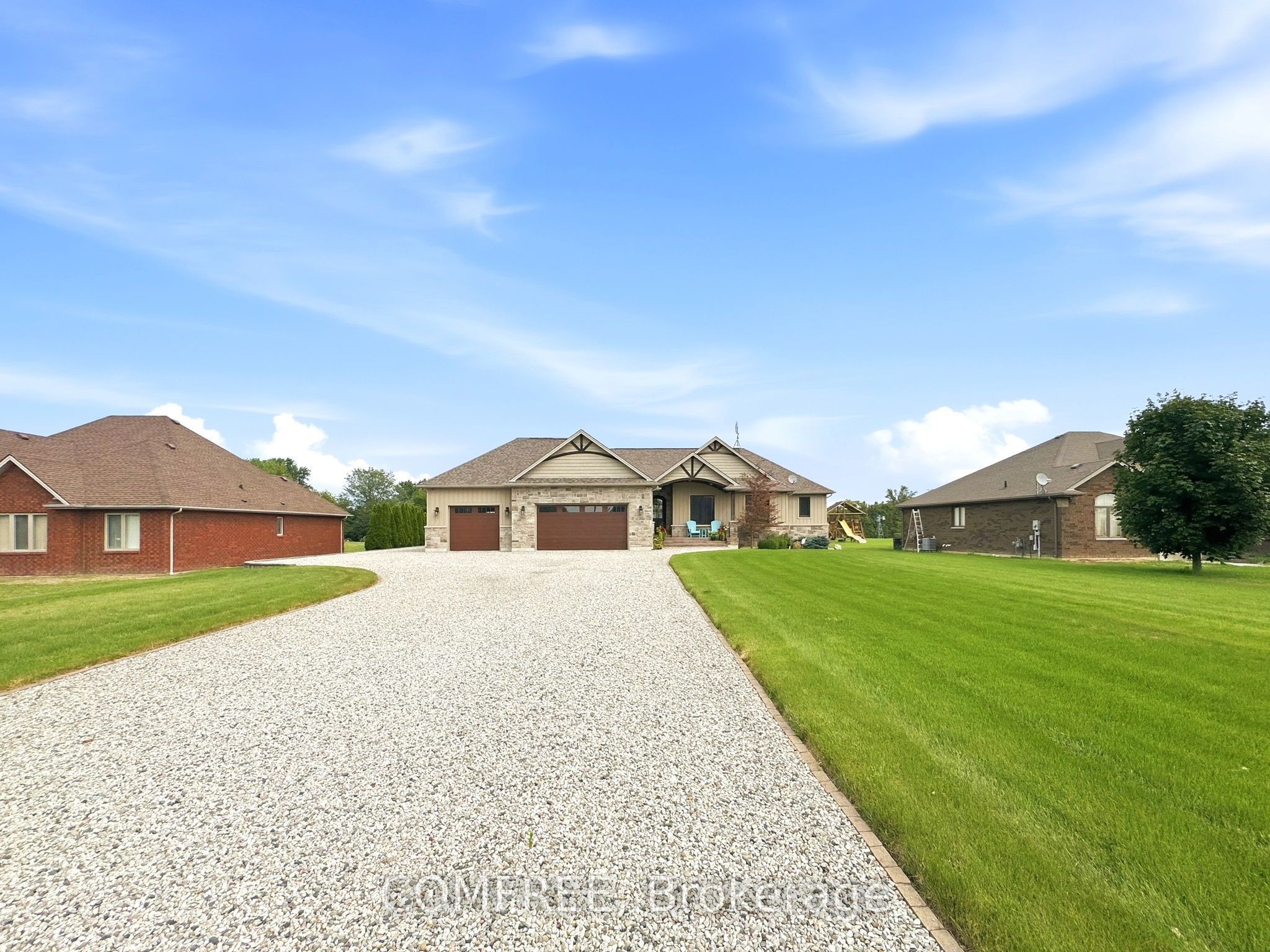 663 County 2 Road, Lakeshore, On N8l 1k3