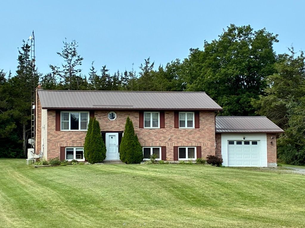 2631 62 Highway, Prince Edward County, On K0k 1g0