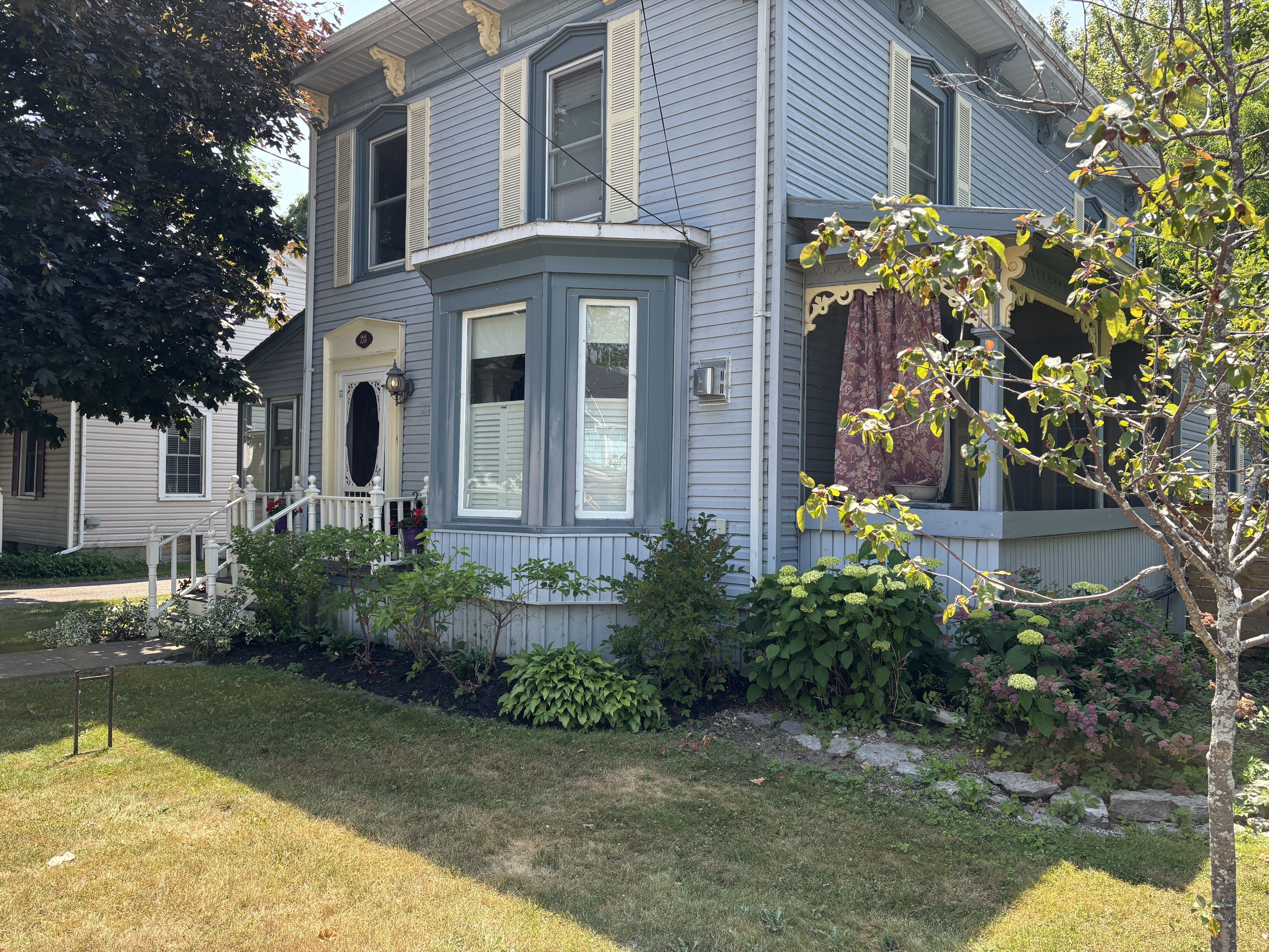 28 West Street, Prince Edward County, On K0k 3l0