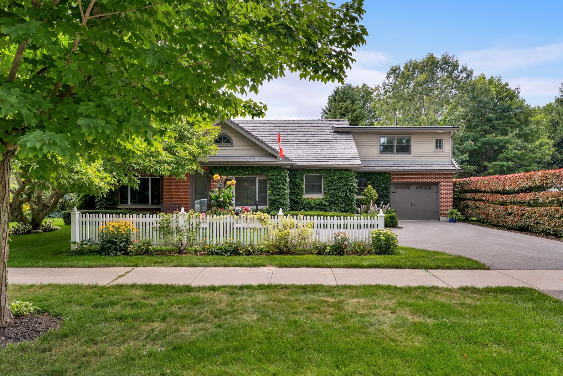 23 Alice Street E, Blue Mountains, On N0h 2p0