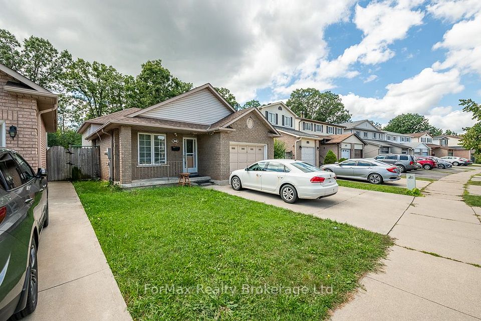 366 Macintosh Drive, Hamilton, On L8e 4e2