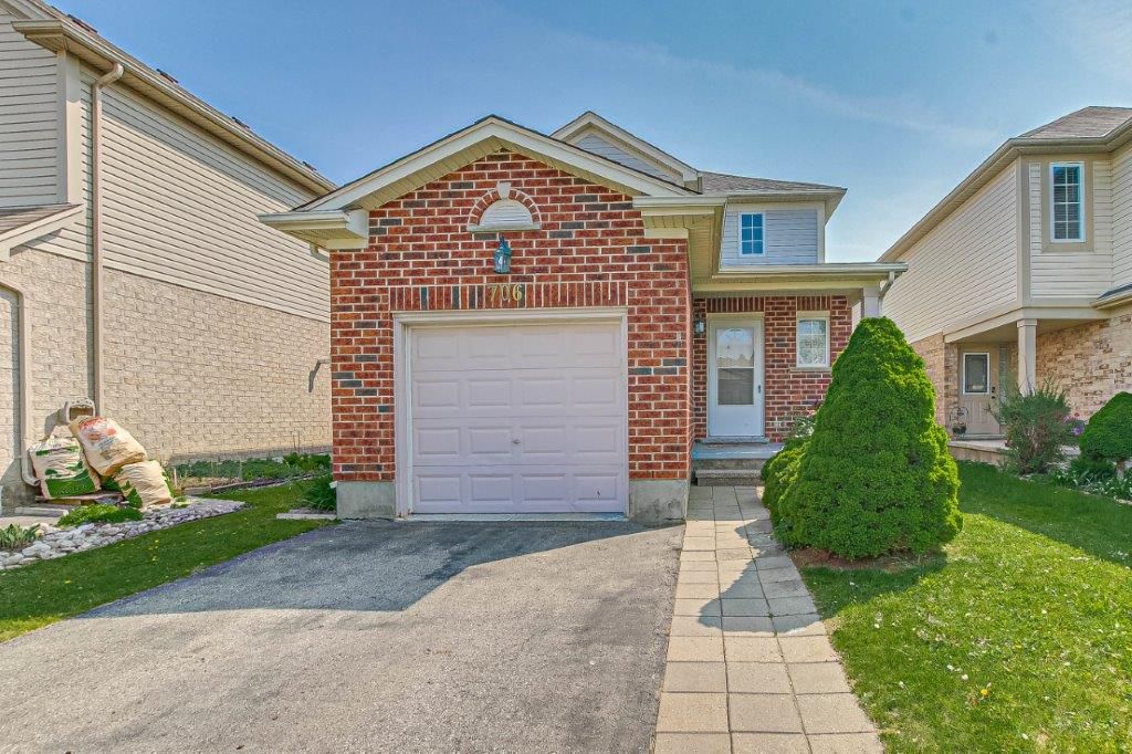 706 Hedgerow Place, London North, On N5x 4l6