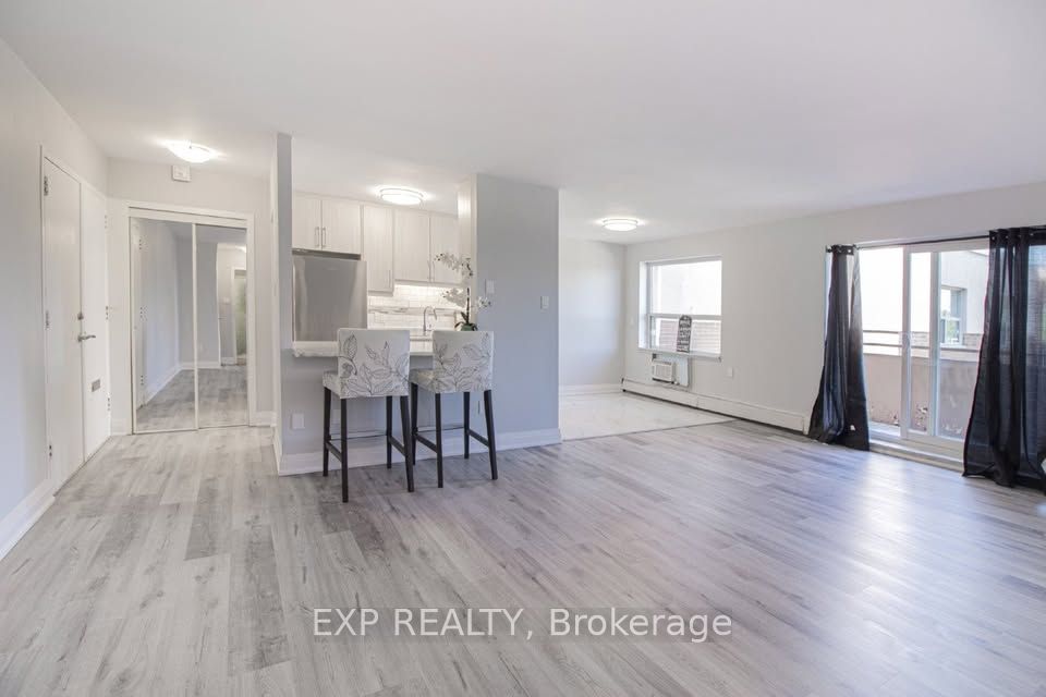 579 Clare Avenue 301, Welland, On L3c 3b7
