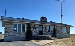 1091 County Rd 15 Road, Alfred And Plantagenet, On K0b 1a0