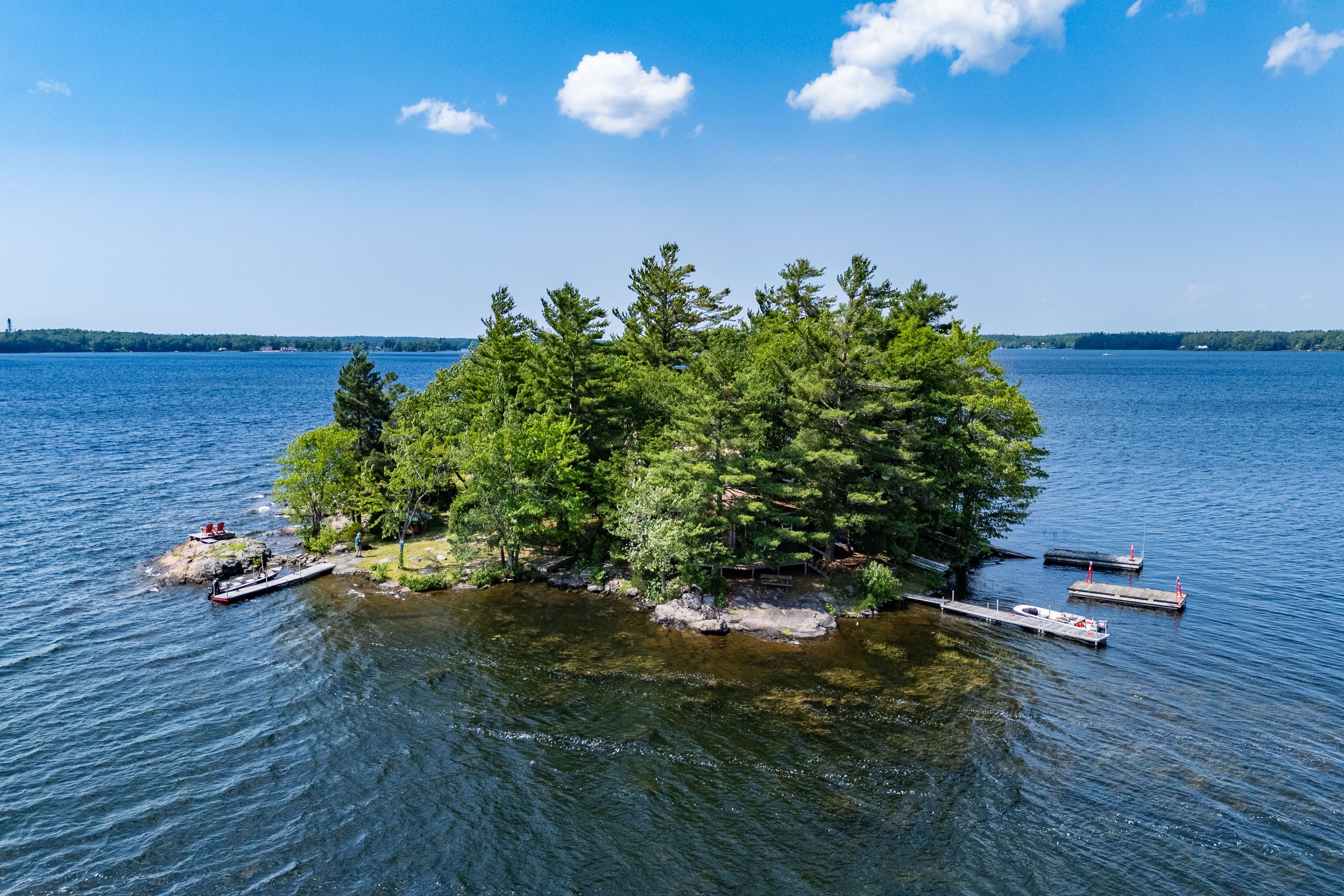 1 Island 2sl Island, Gravenhurst, On P1p 1r1