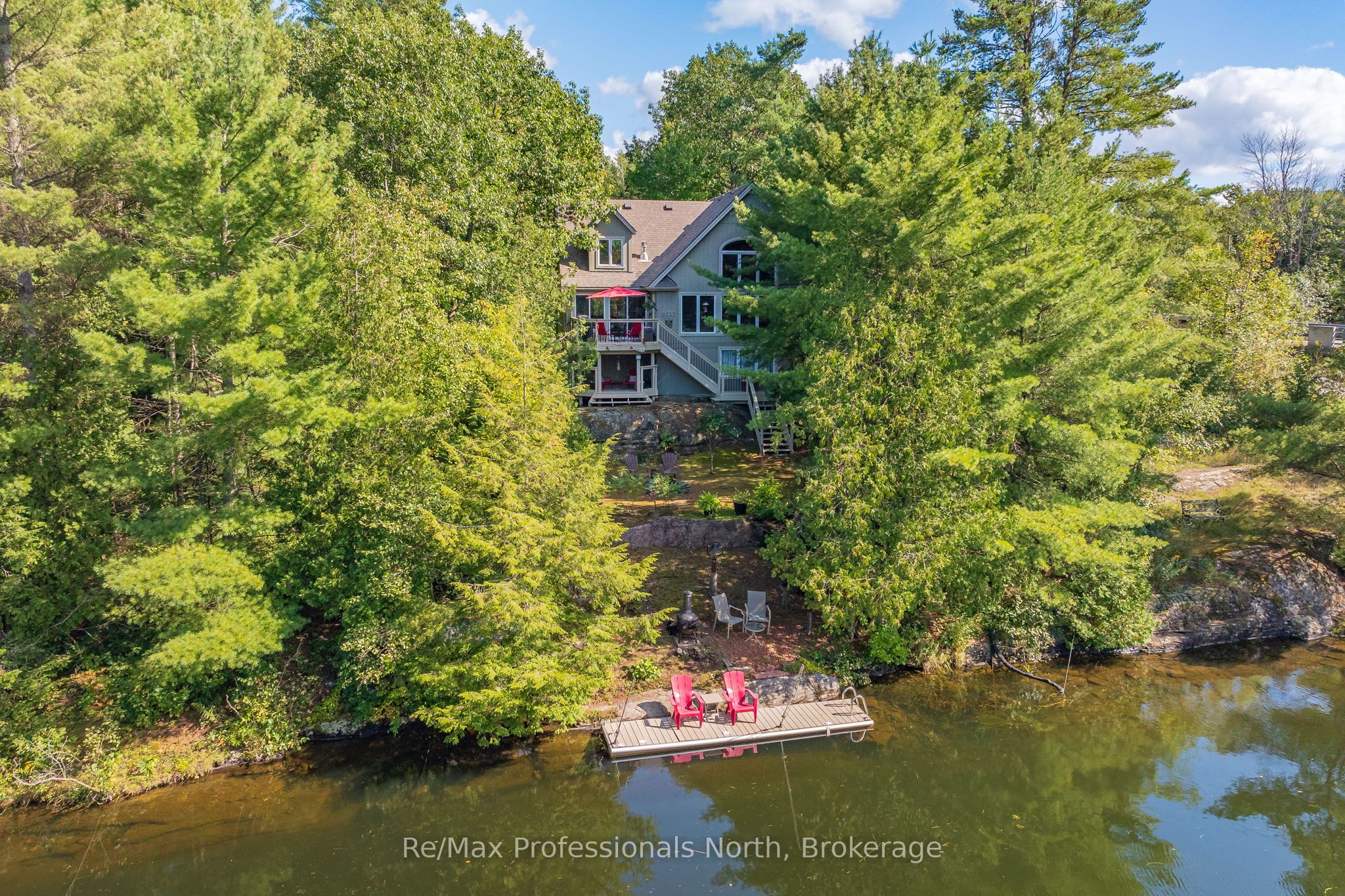 1005 Laidlaw Avenue, Gravenhurst, On L0k 2b0